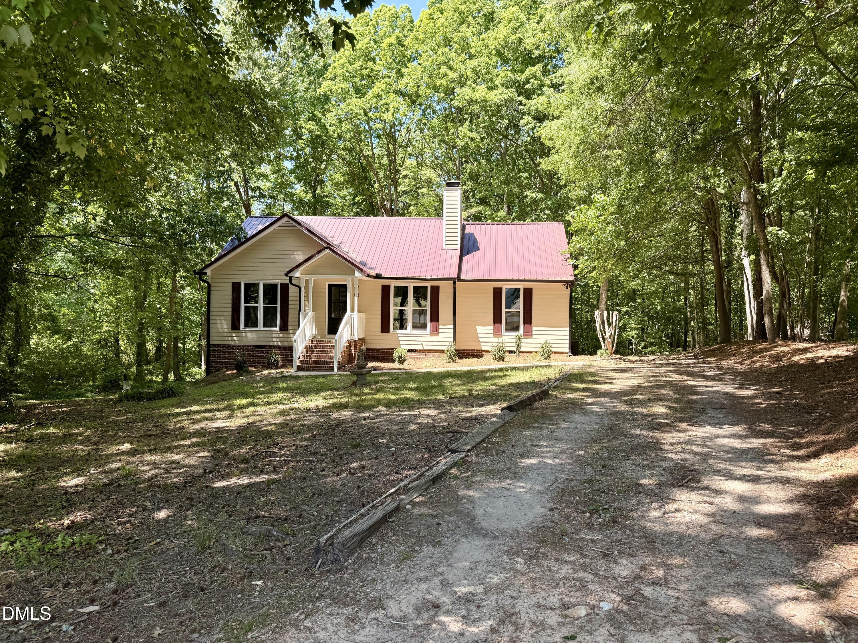 113 Chatham Court Property Photo 3