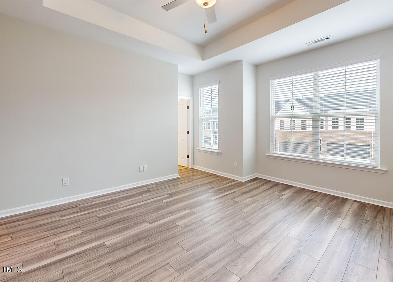 200 Lemon Leaf Place Lantana Property Photo 9