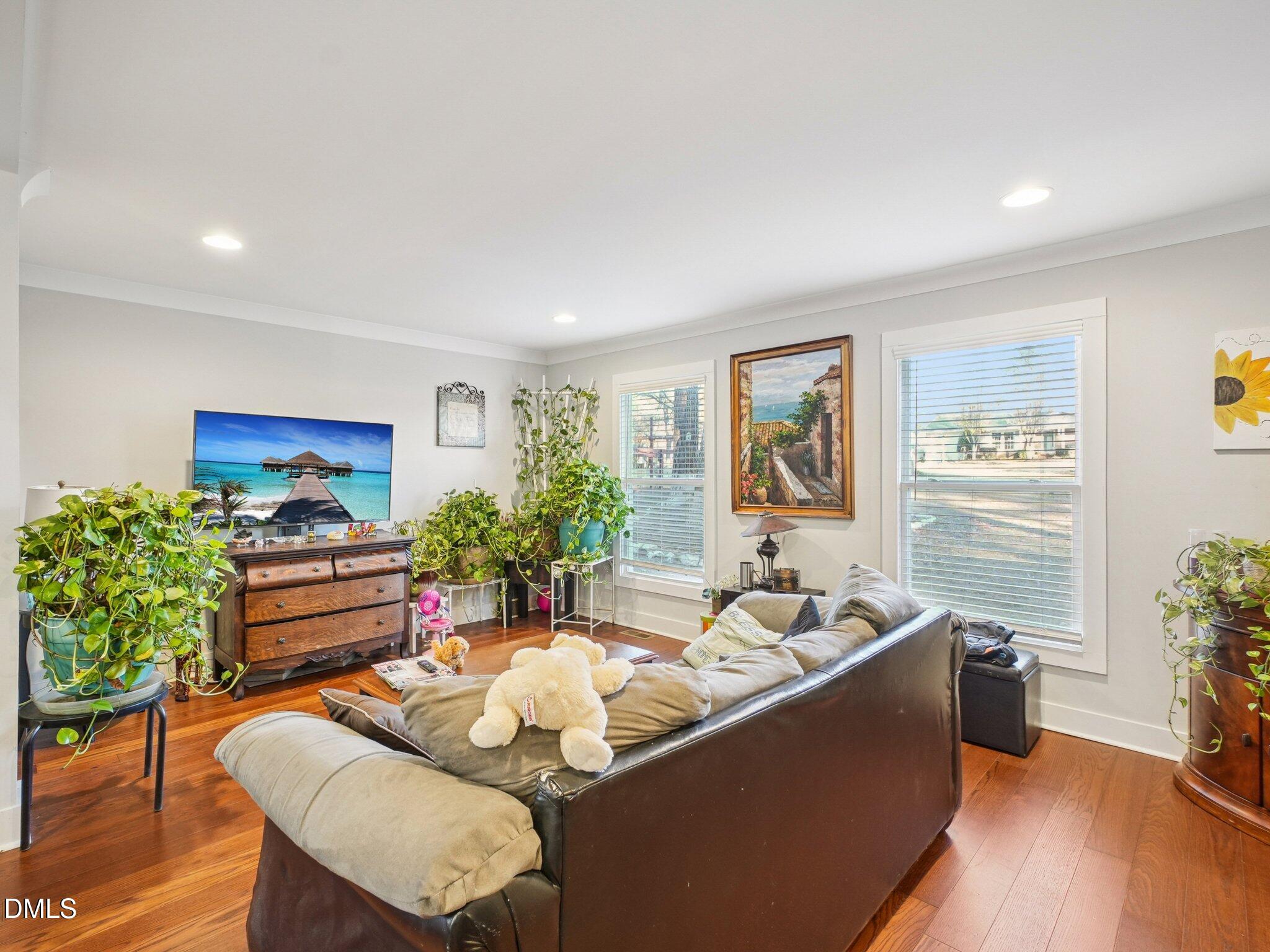 8024 Deer Meadow Drive Property Photo 4