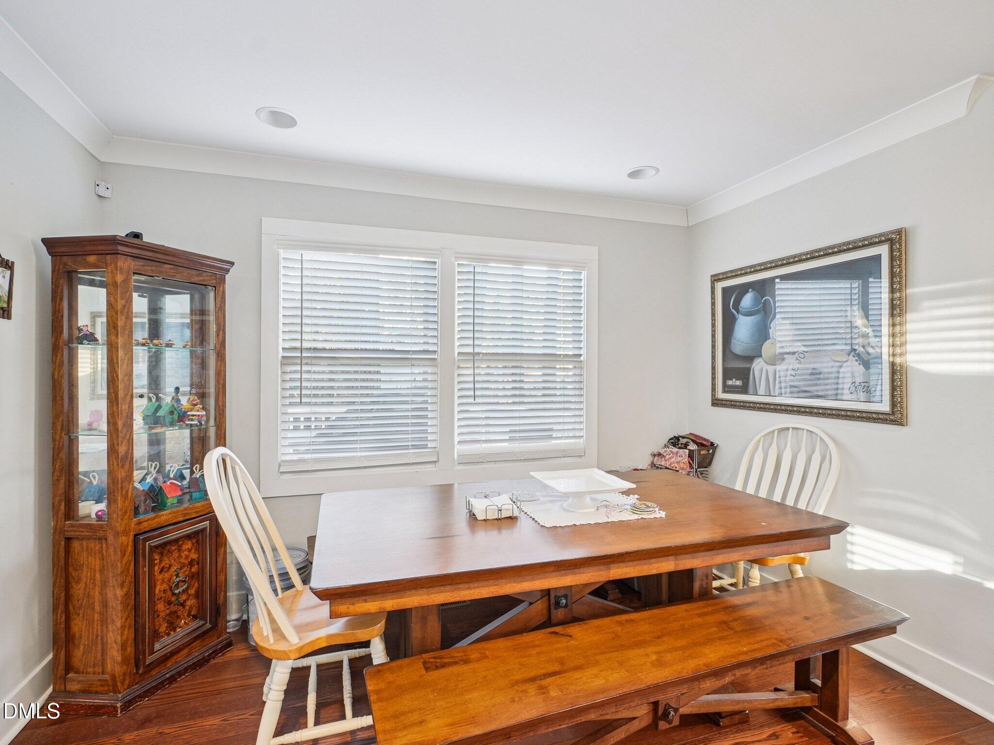 8024 Deer Meadow Drive Property Photo 6