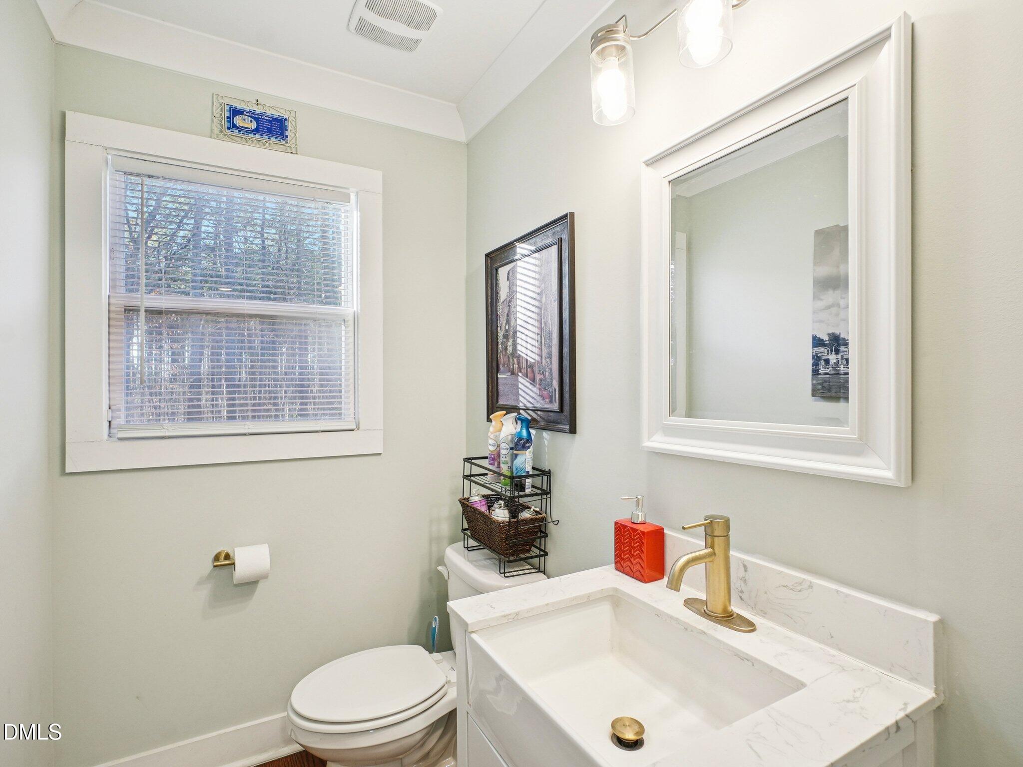 8024 Deer Meadow Drive Property Photo 10