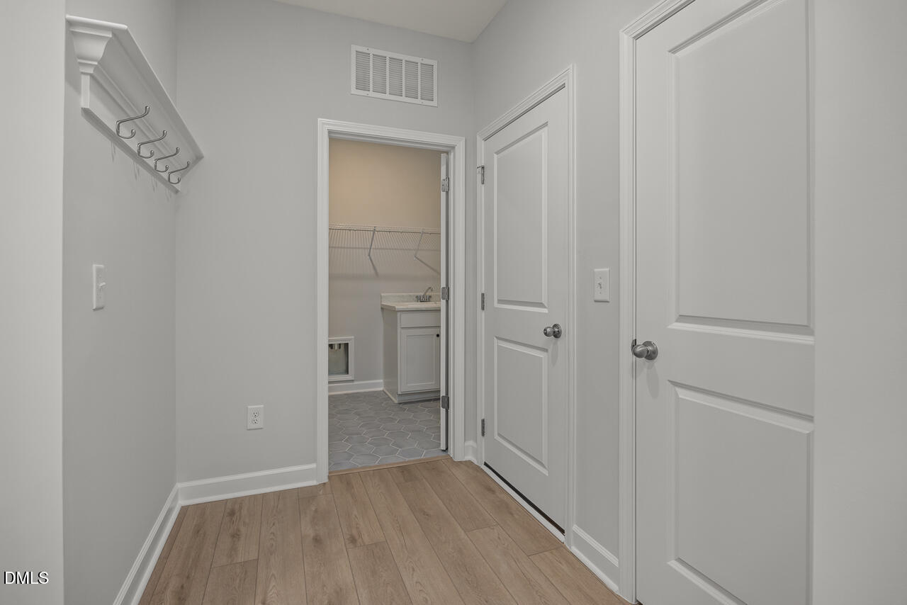 704 Dragonfly Pond Way Property Photo 14