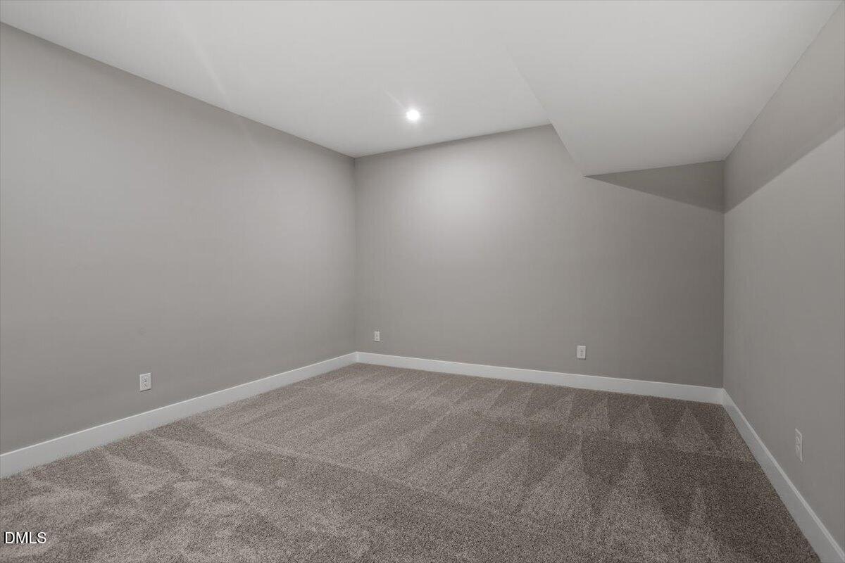 124 Ogden Circle Property Photo 34