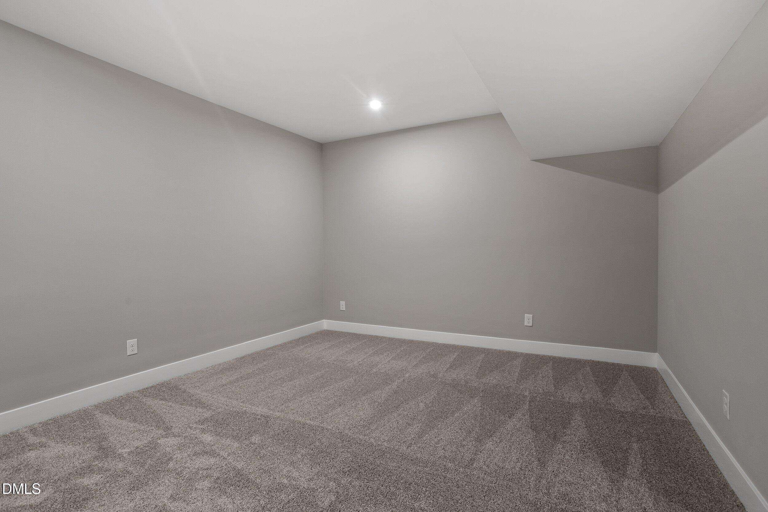 124 Ogden Circle Property Photo 56