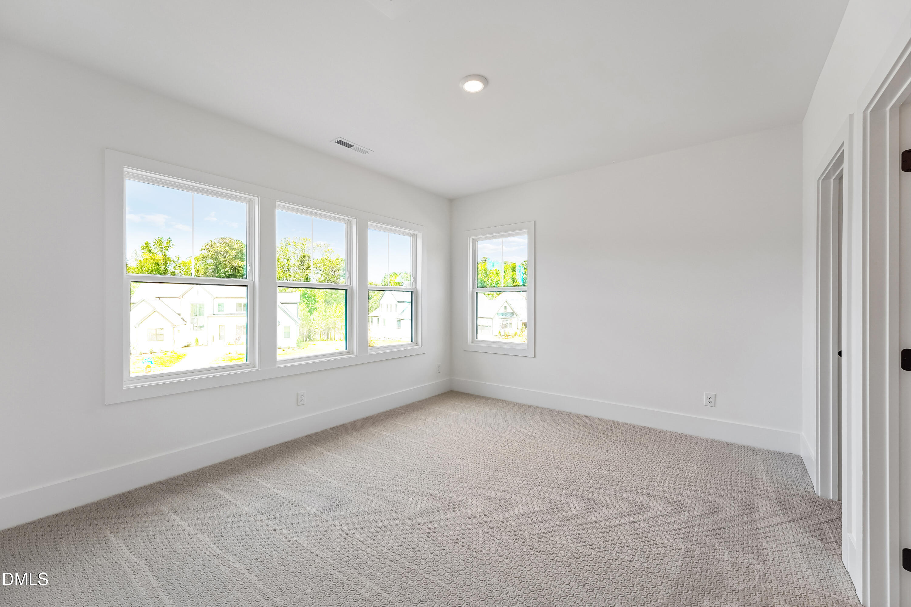 3136 Westonview Court Property Photo 16