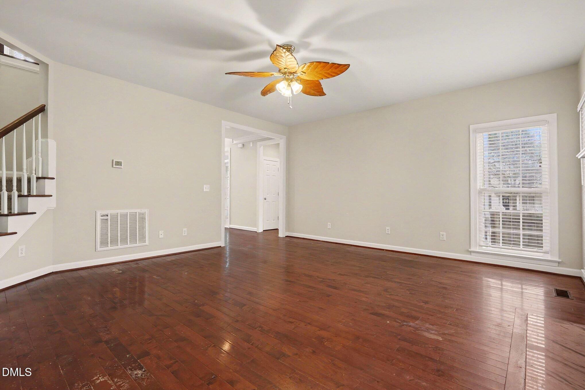 6101 Tiffield Way Property Photo 11