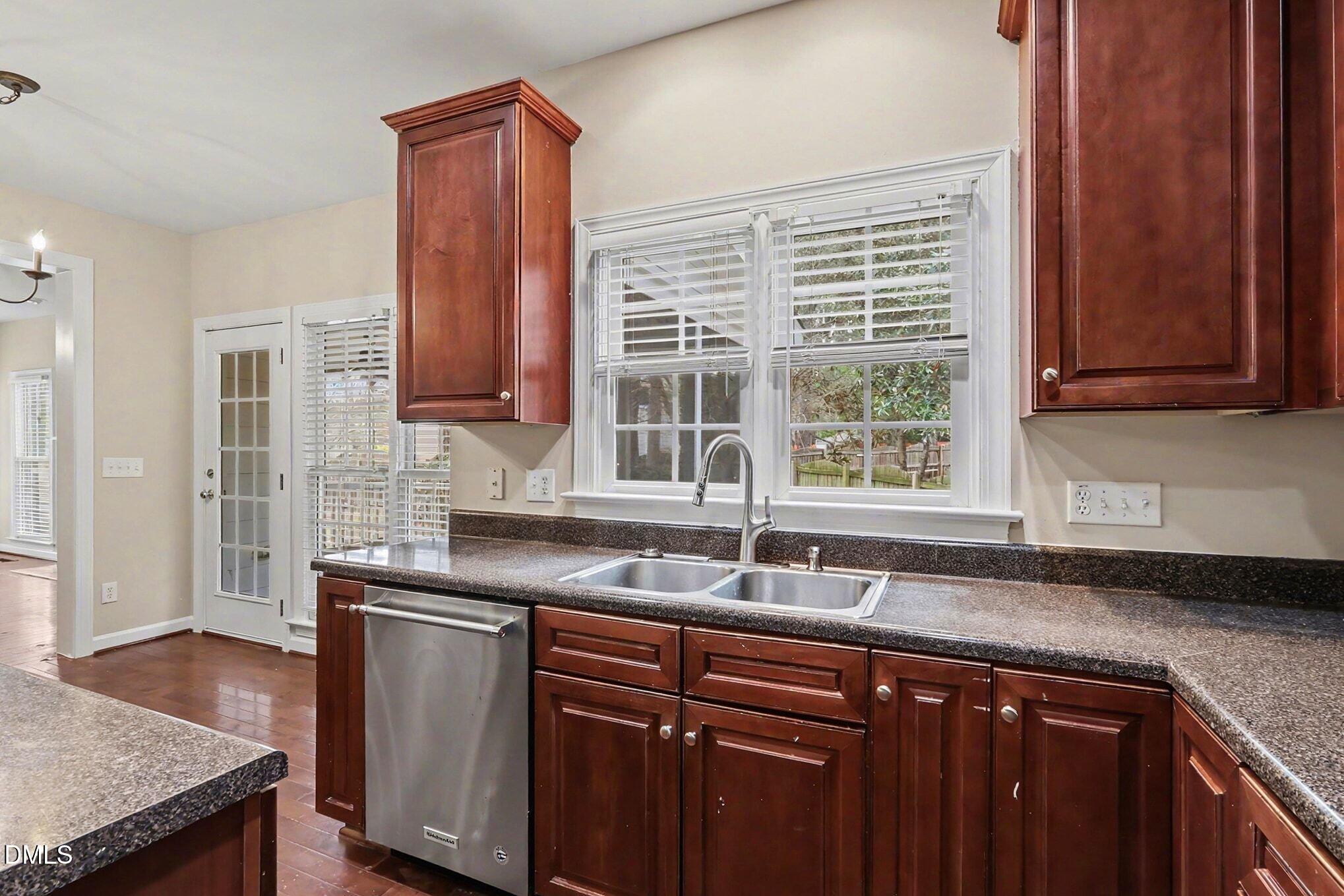 6101 Tiffield Way Property Photo 15
