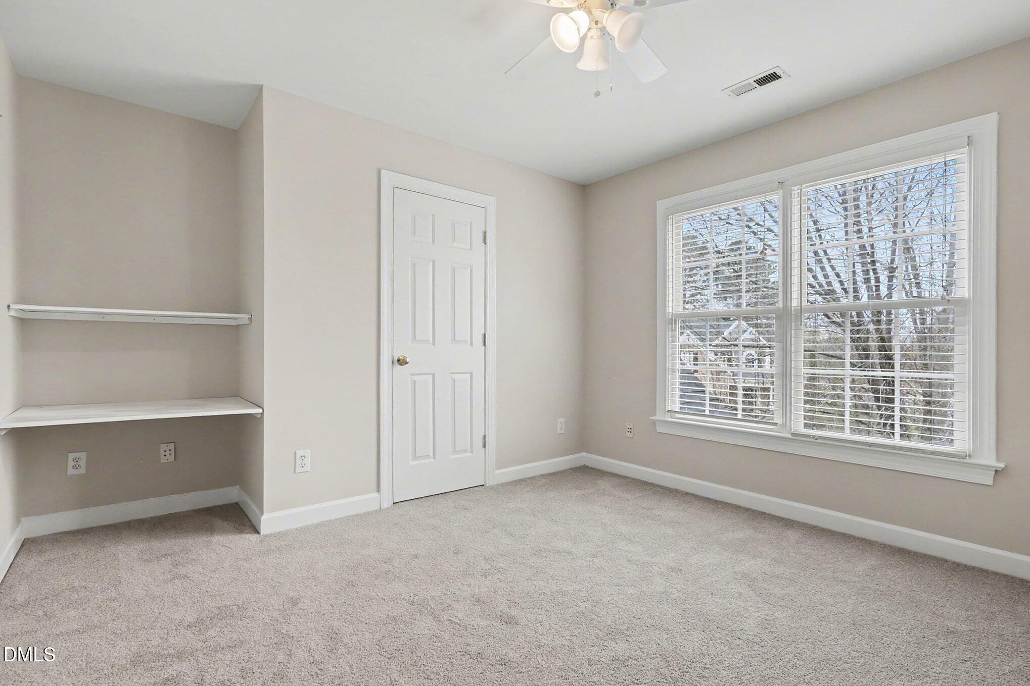 6101 Tiffield Way Property Photo 25