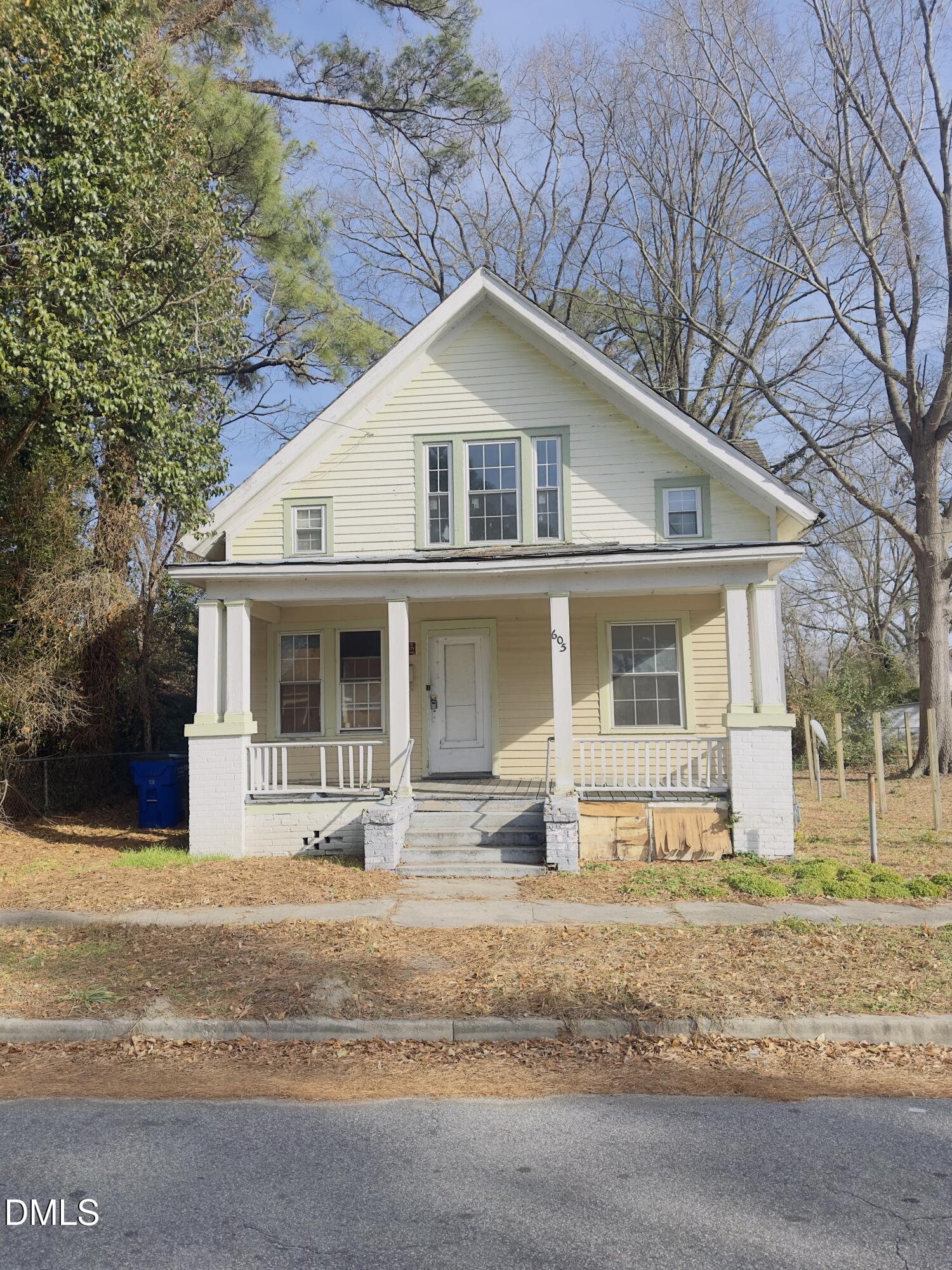 605 Rhem Street Property Photo 1