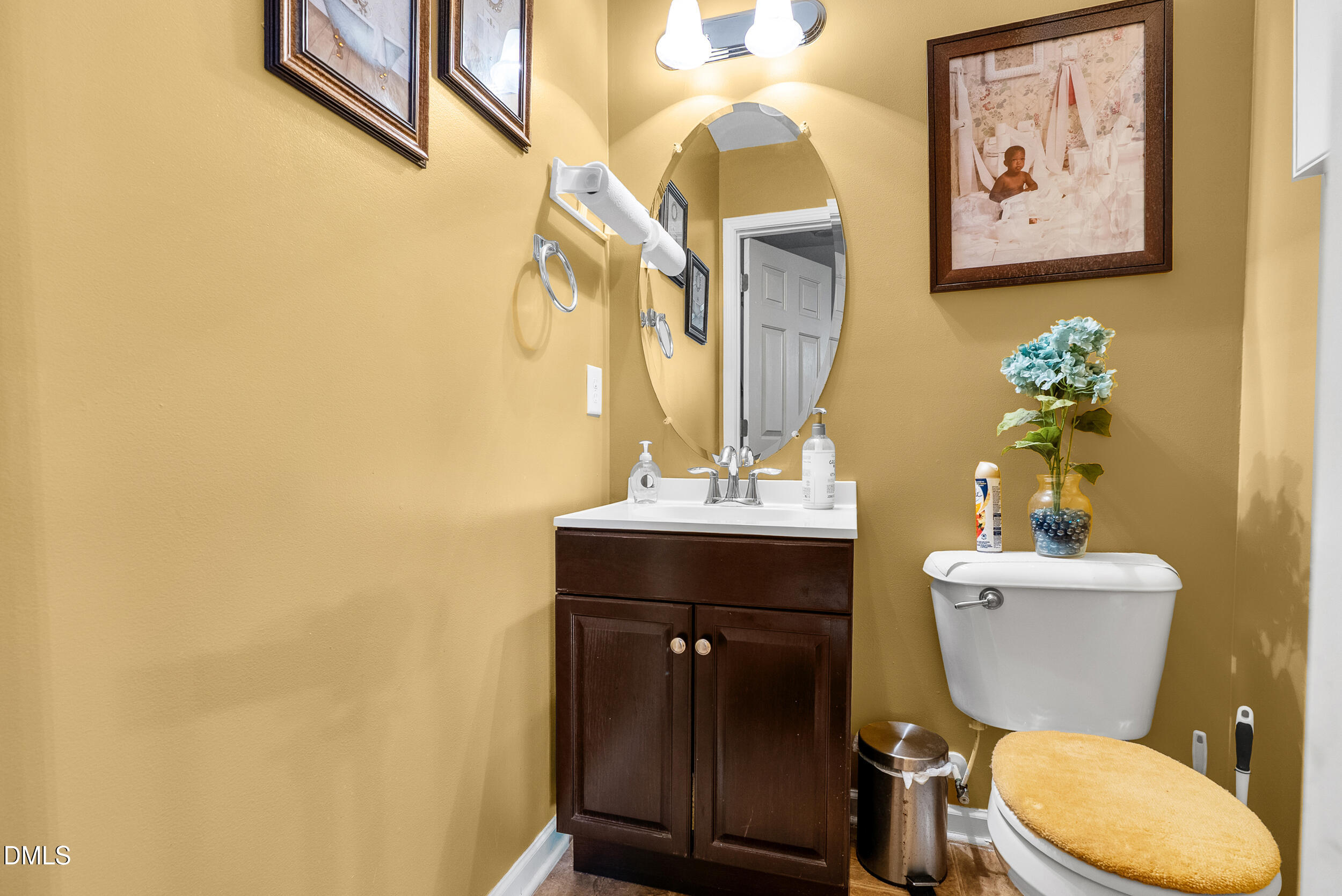 8840 Thornton Town Place Property Photo 9