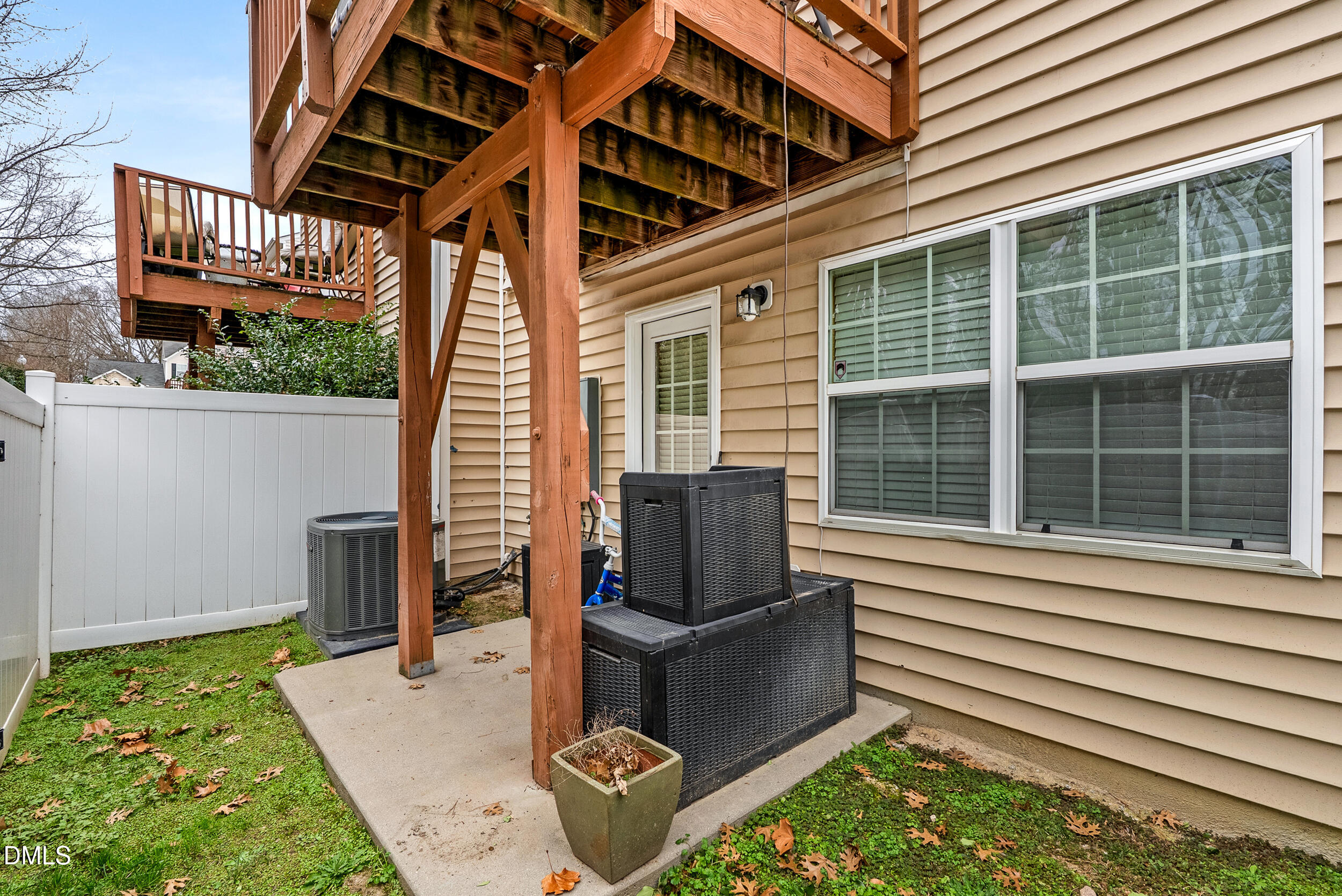 8840 Thornton Town Place Property Photo 18