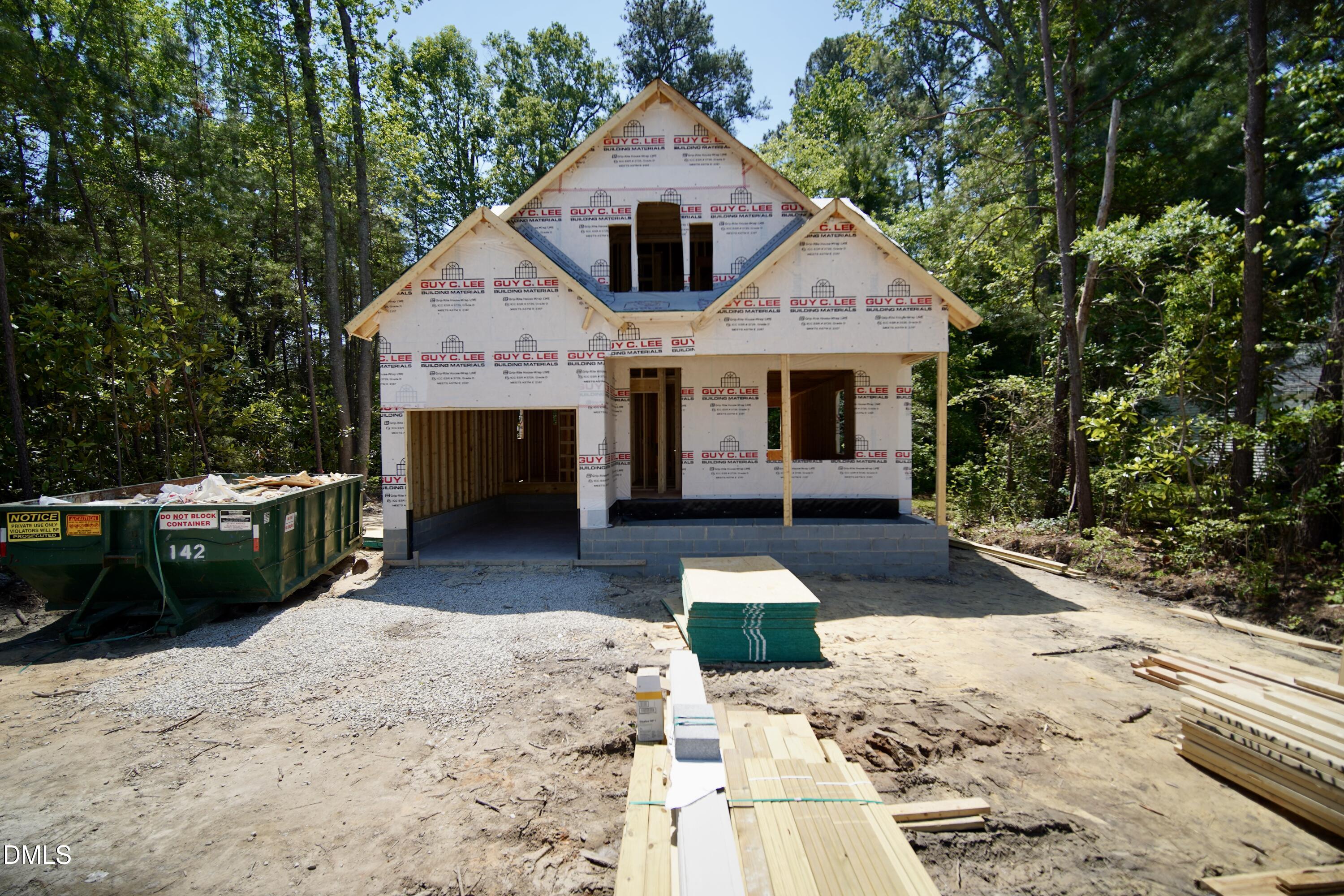 209 W Franklin Street Property Photo 1