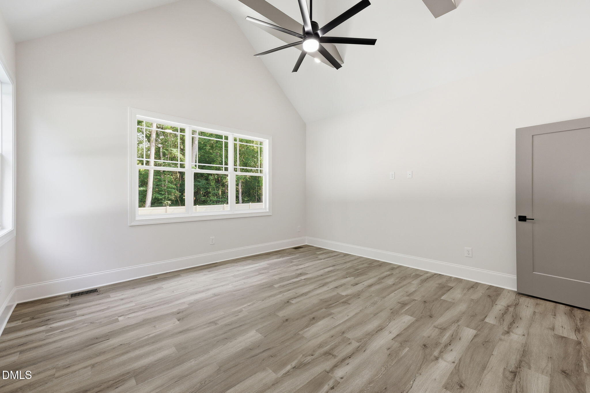 5905 Tranquil Cove Property Photo 17