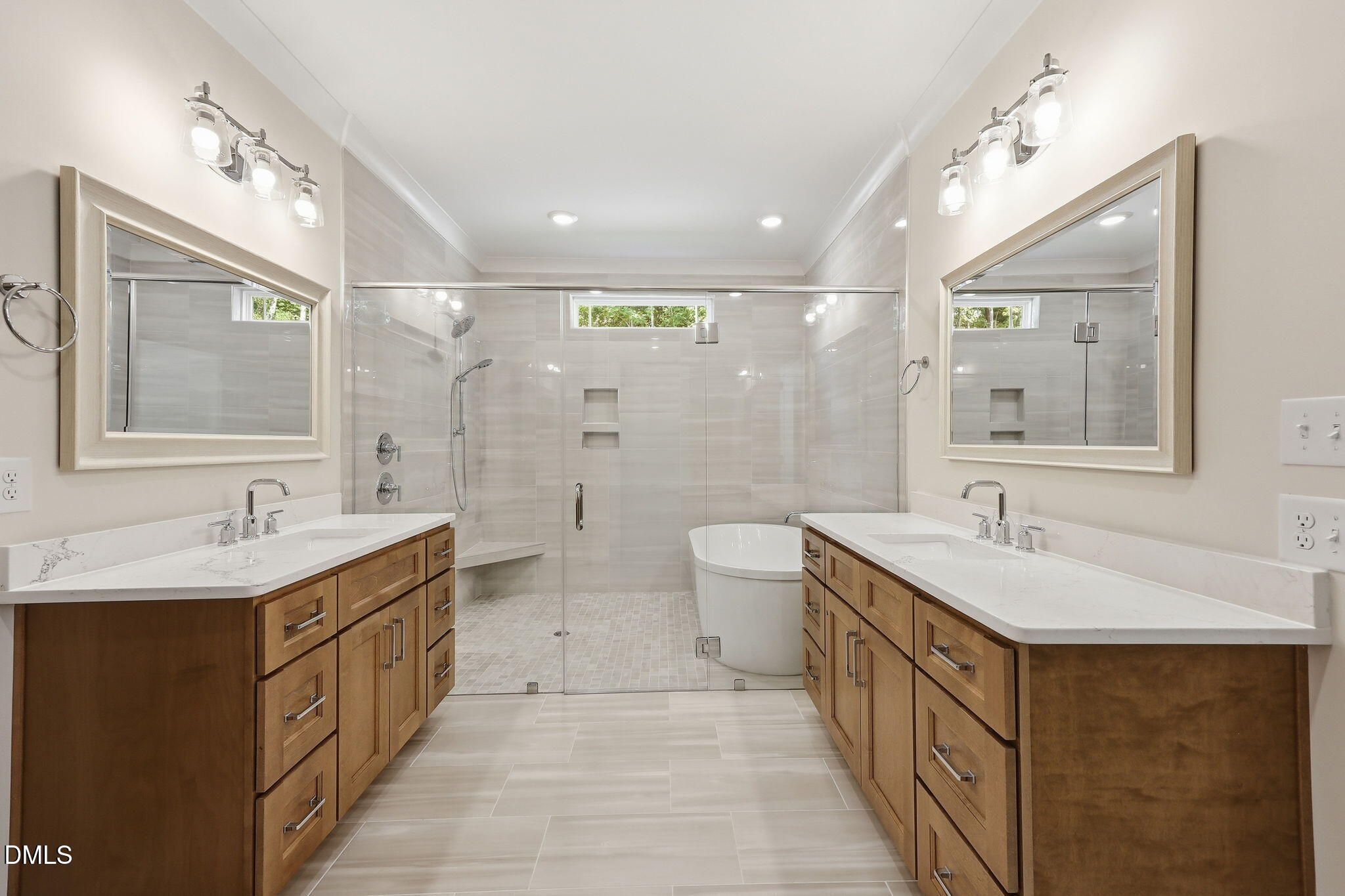 5905 Tranquil Cove Property Photo 18