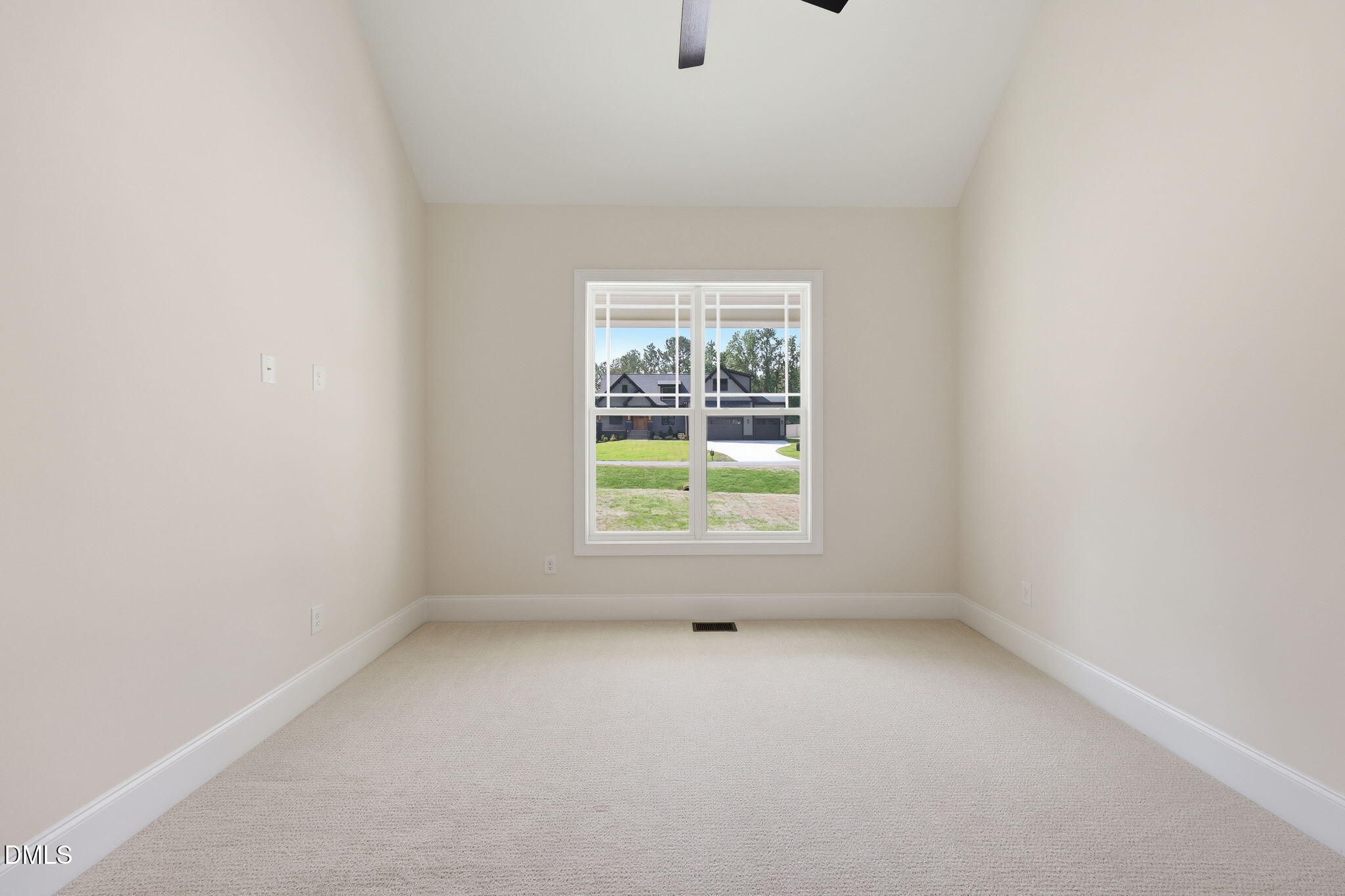 5905 Tranquil Cove Property Photo 25