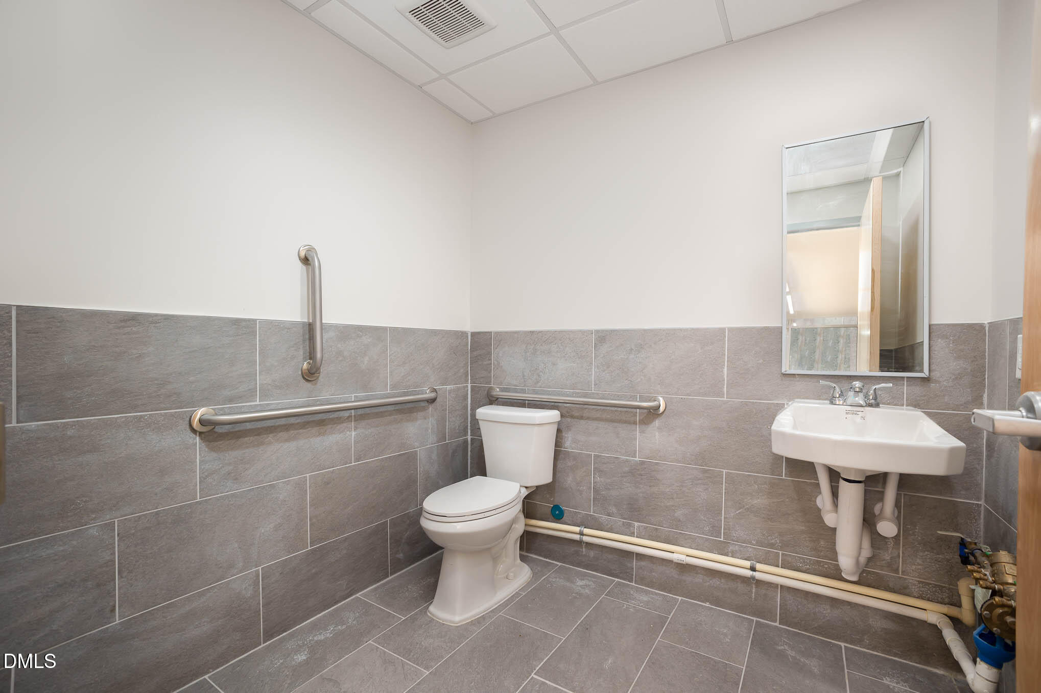 5621 Departure Drive 101 Property Photo 11