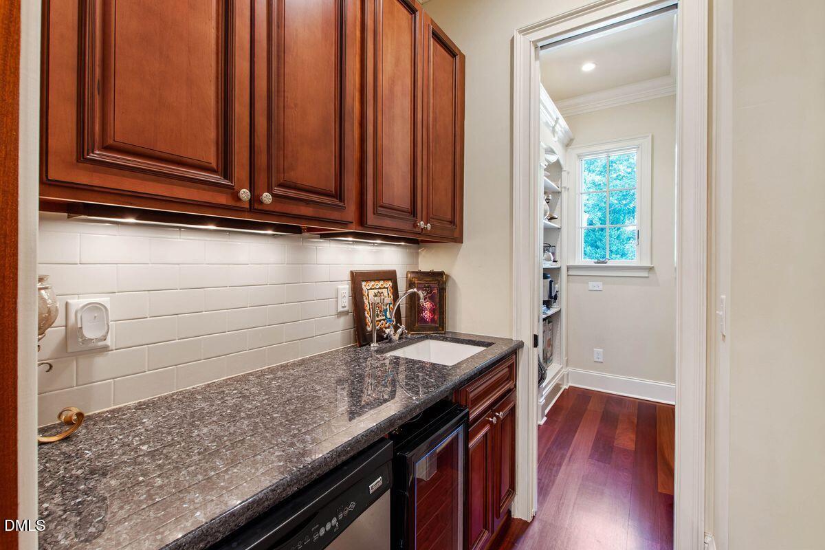 302 Annandale Drive Property Photo 14