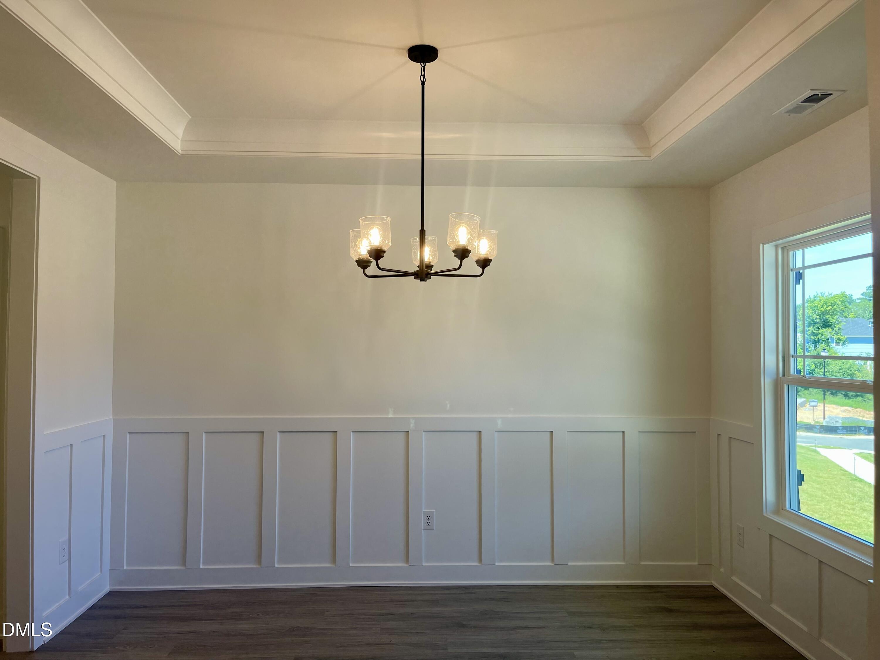 526 Middleton Court Property Photo 6