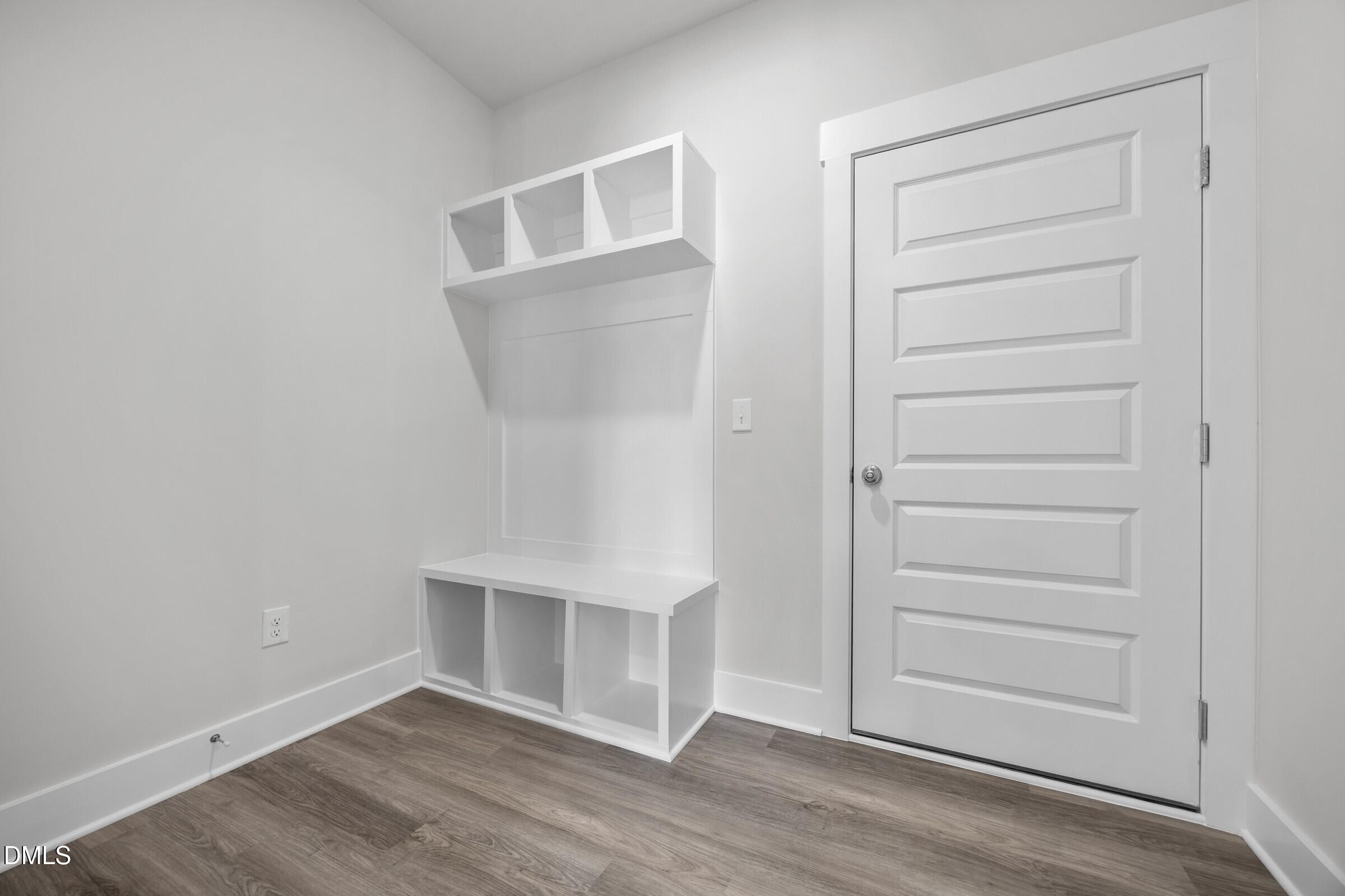 803 Central Park Drive Property Photo 15