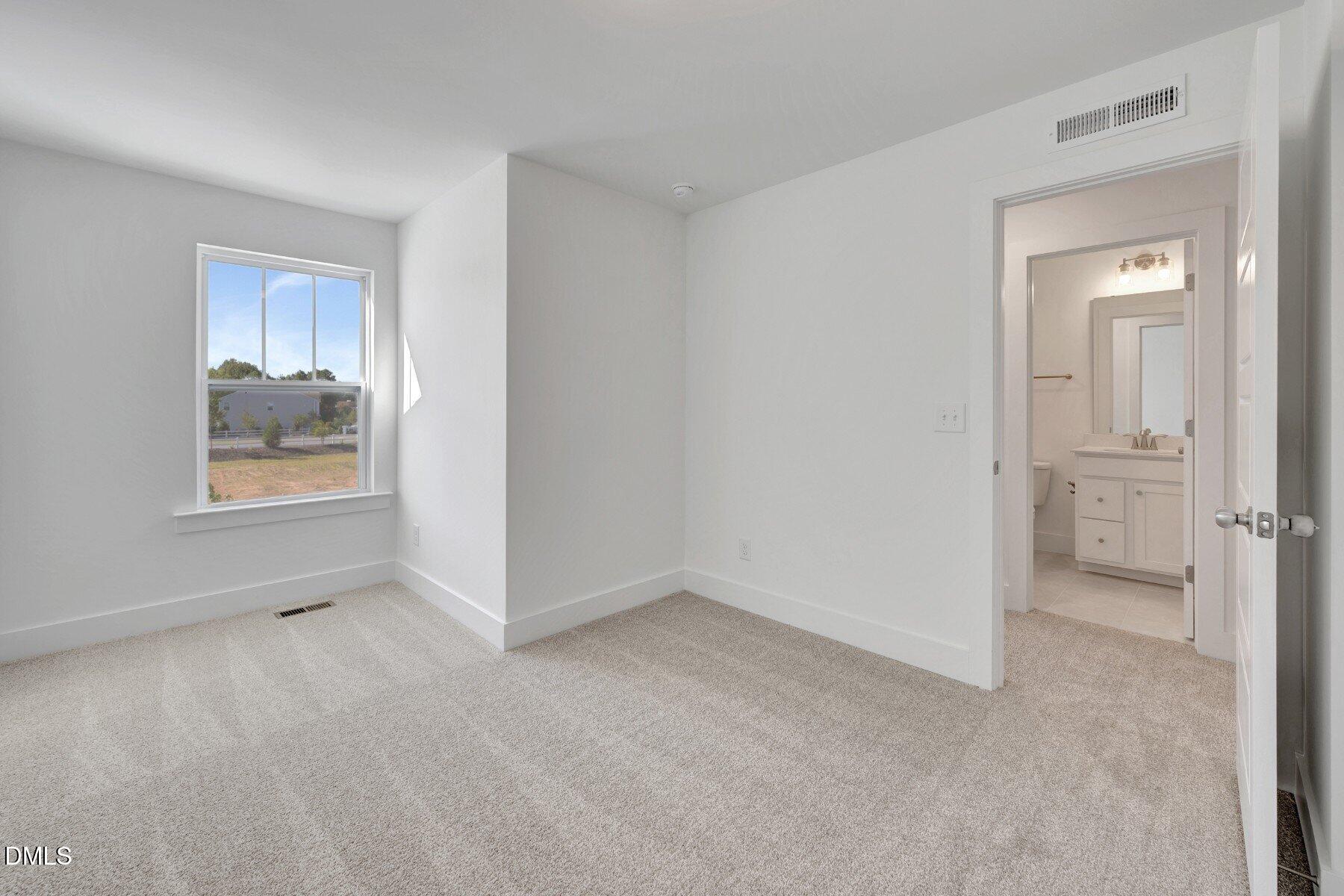 27 Ara Court 206 Property Photo 10