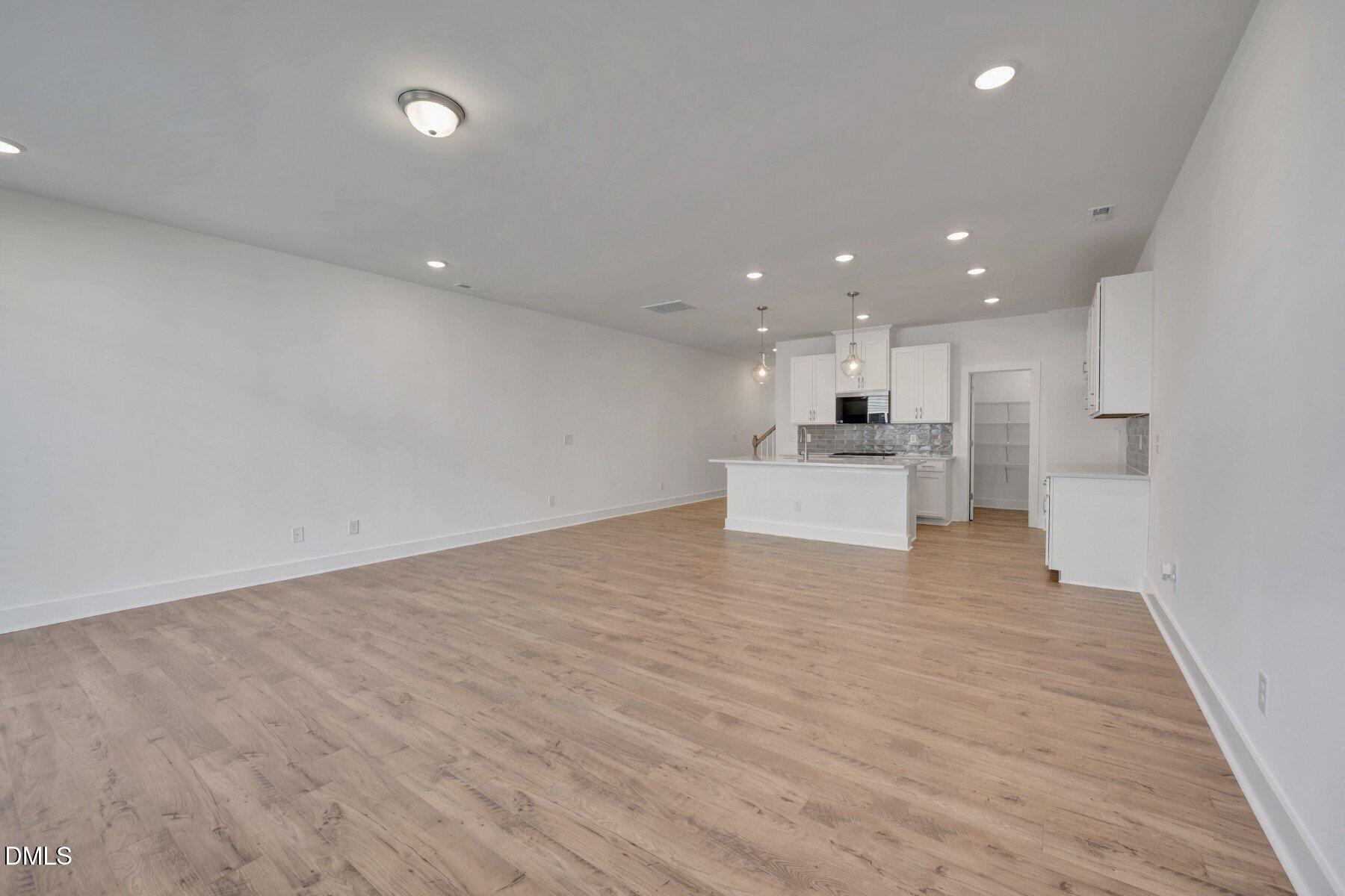 27 Ara Court 206 Property Photo 24