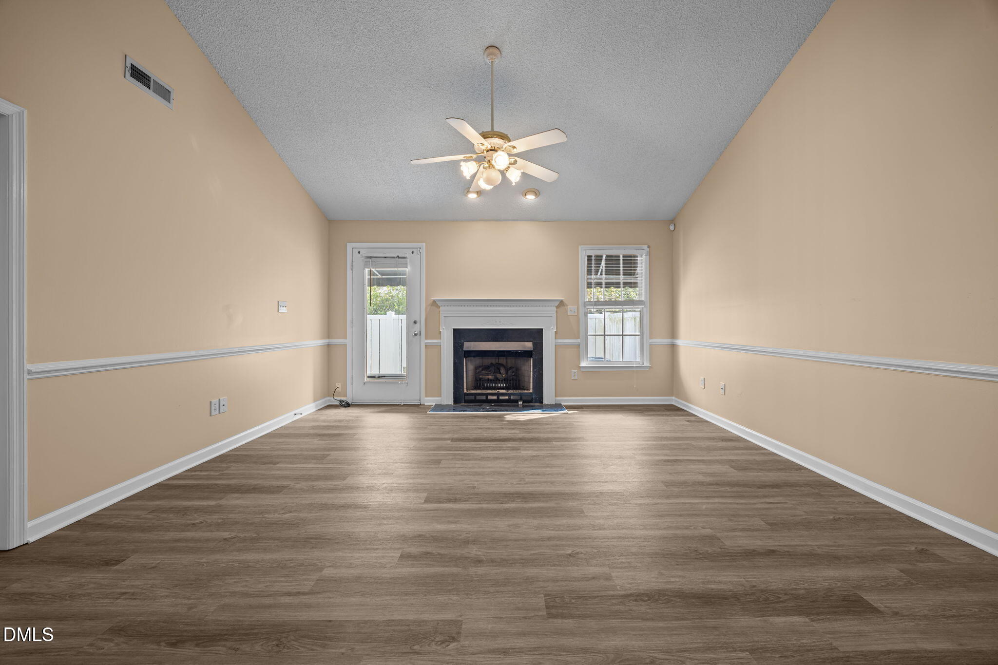 101 Fairwoods Court Property Photo 12
