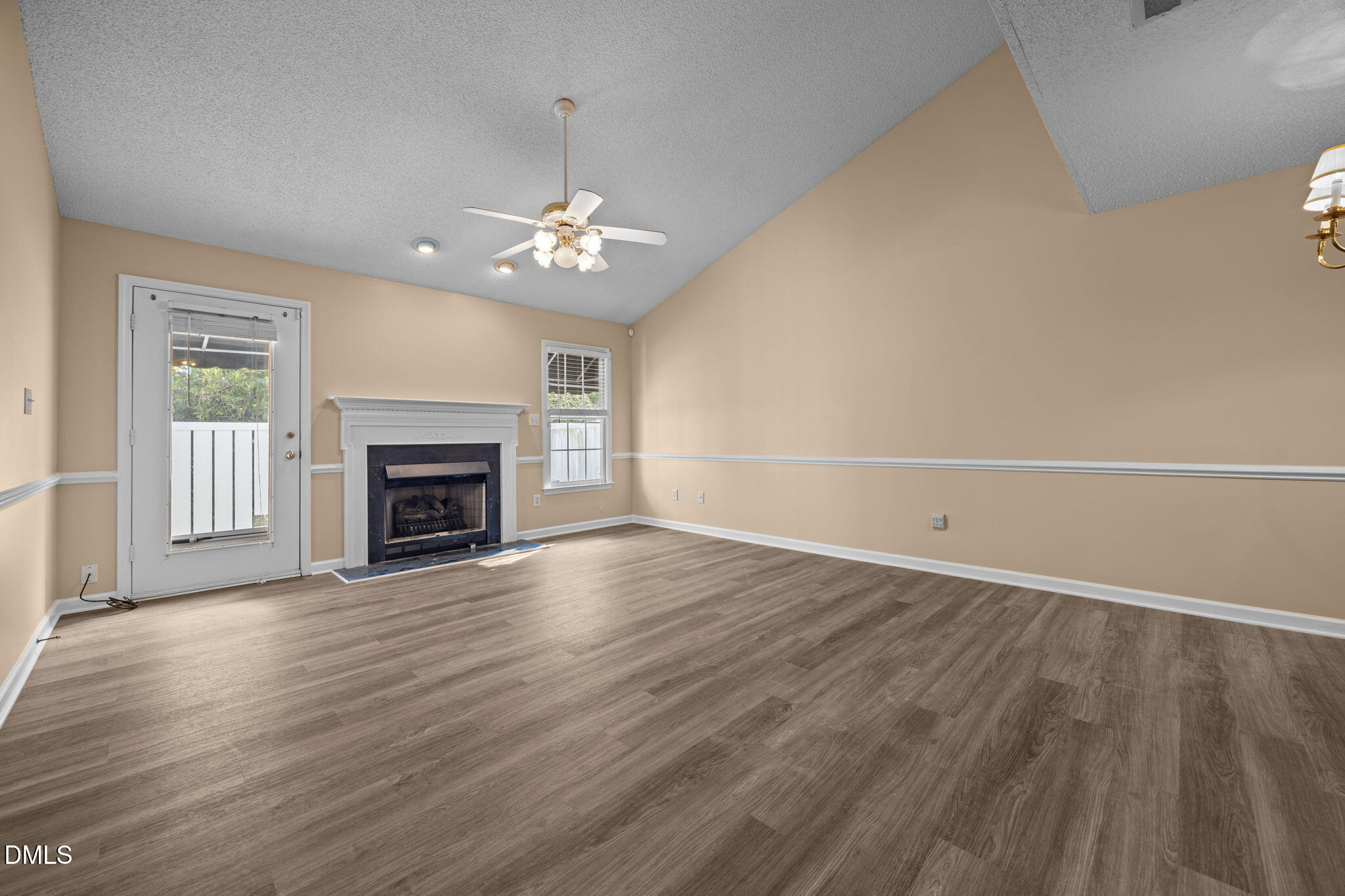 101 Fairwoods Court Property Photo 15