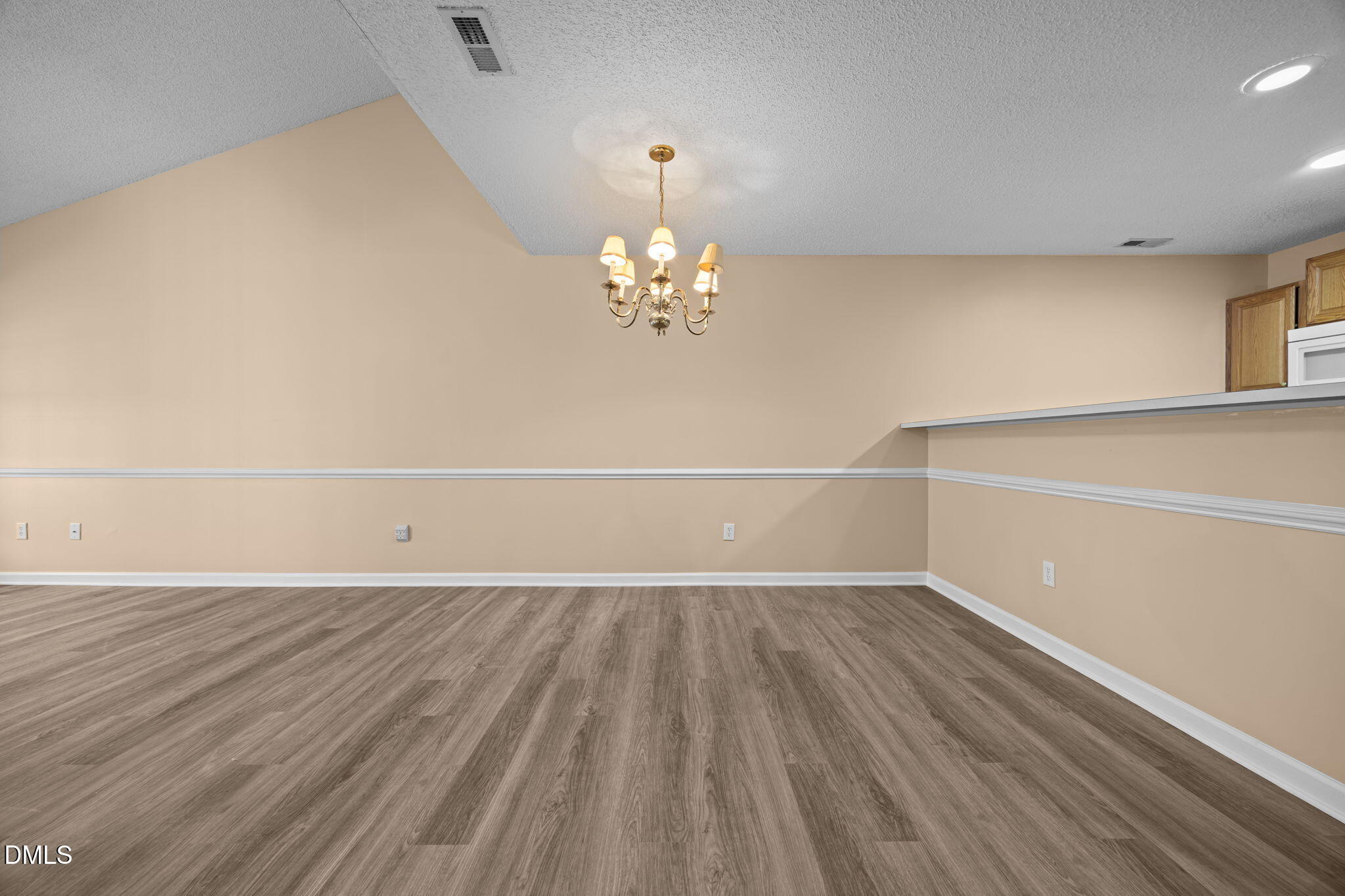 101 Fairwoods Court Property Photo 18