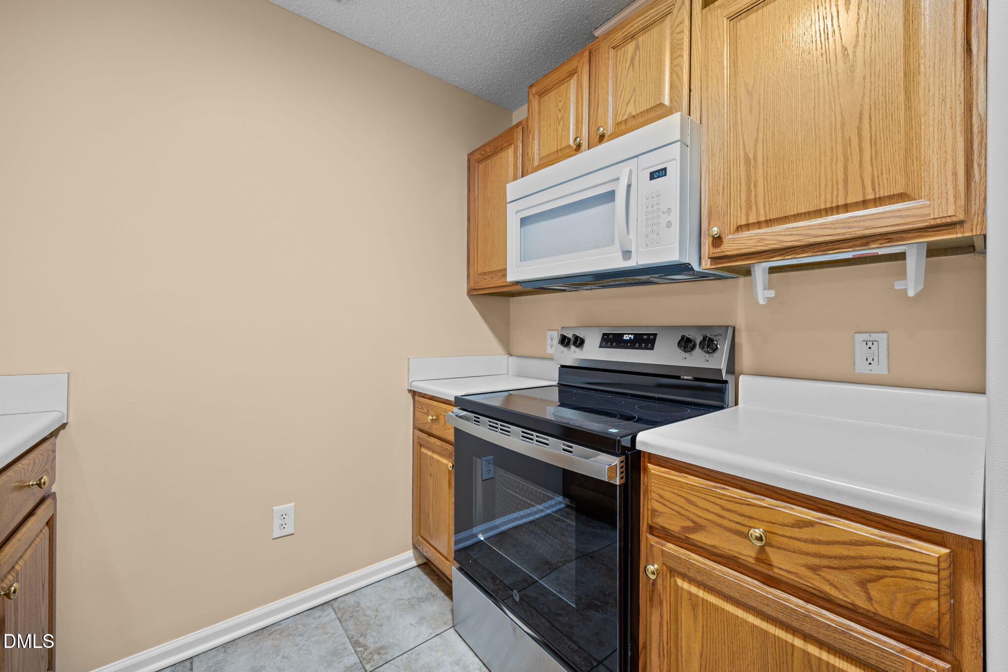 101 Fairwoods Court Property Photo 23
