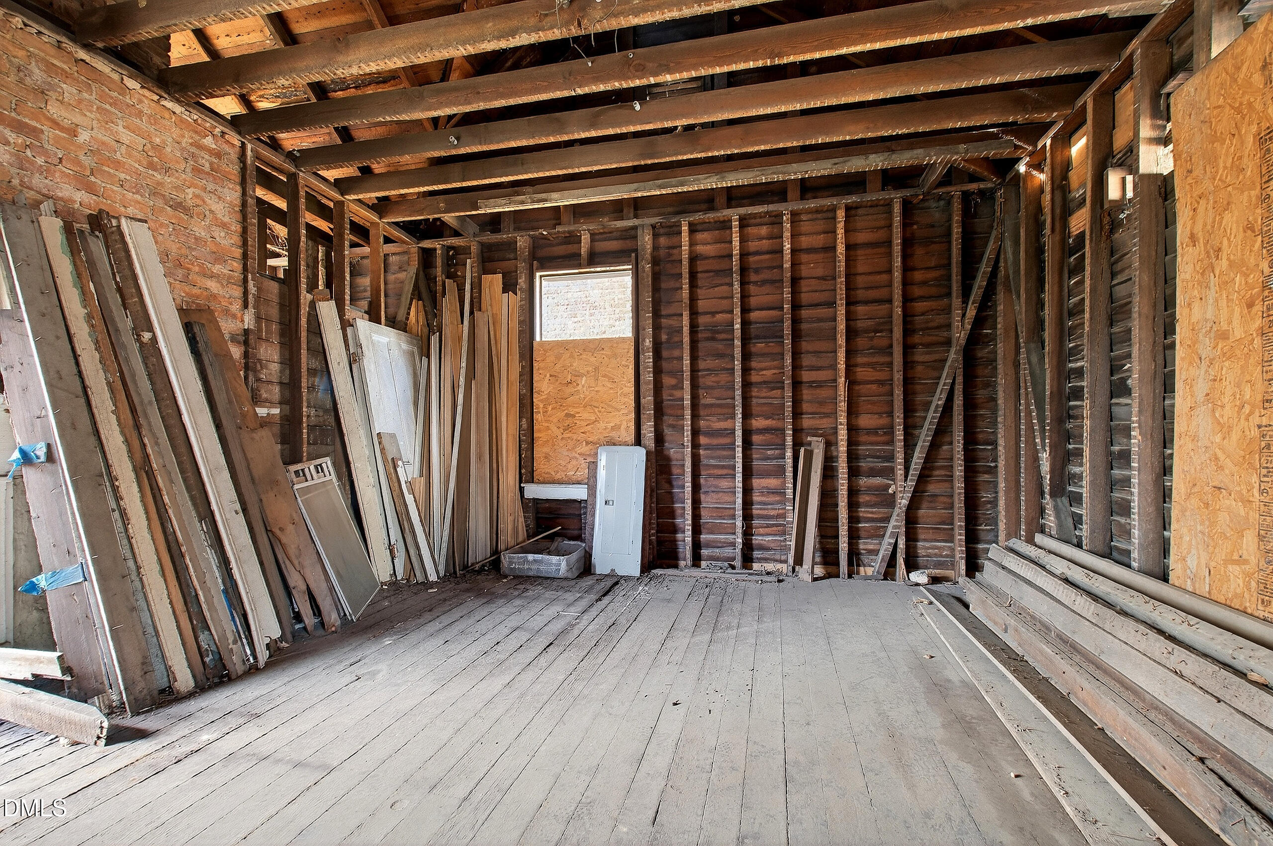 316 E Cabarrus Street Property Photo 7