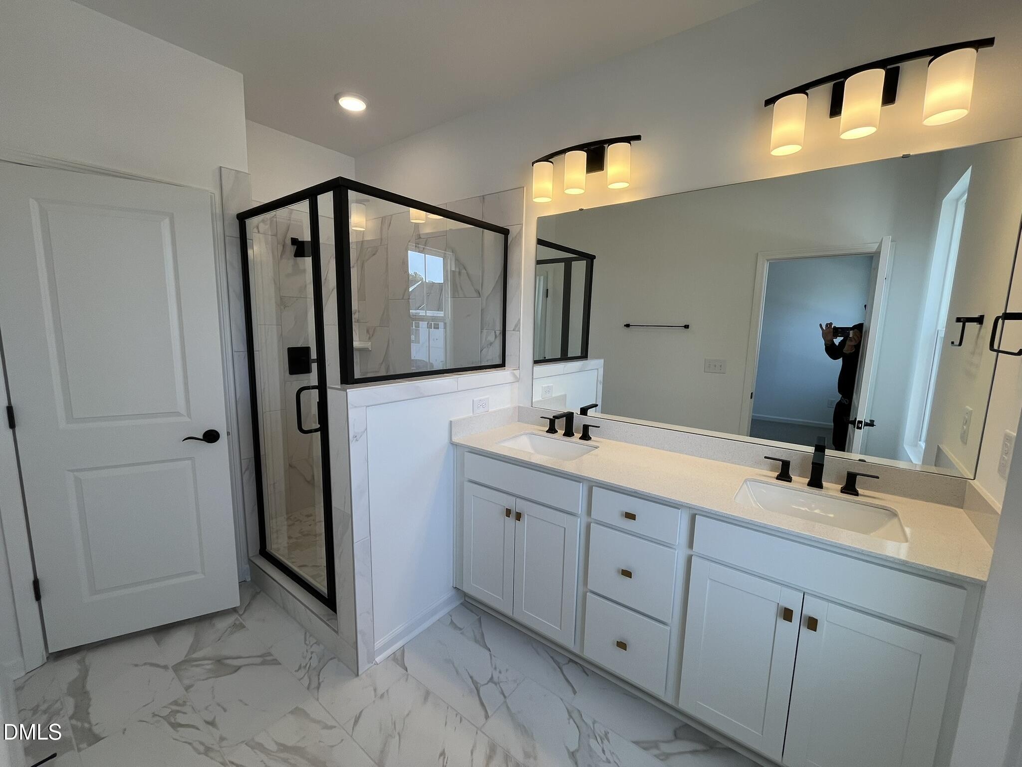 2416 Whitewing Lane Property Photo 17