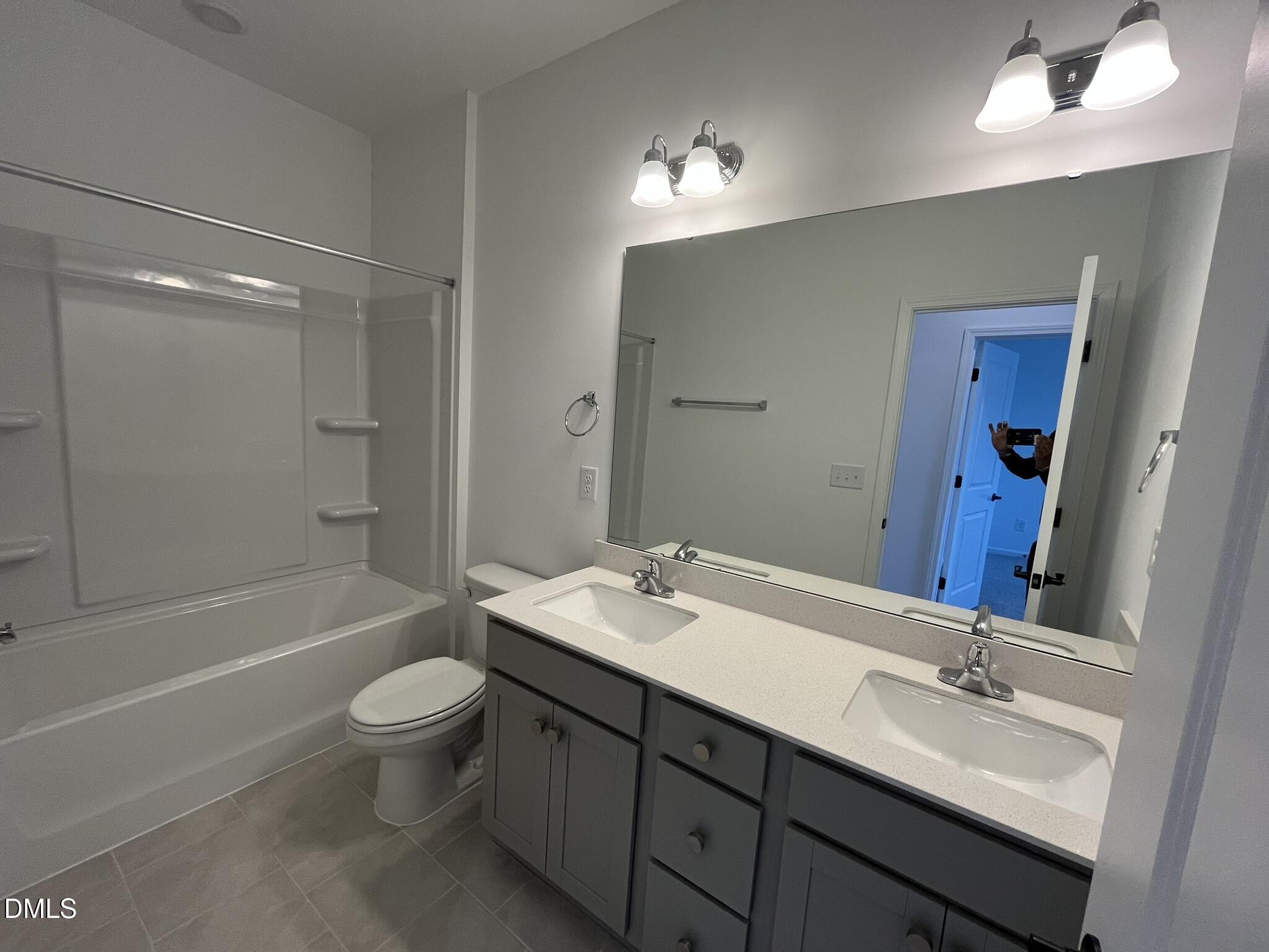 2416 Whitewing Lane Property Photo 21
