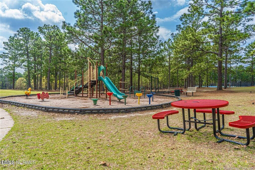 2975 Carolina Way Property Photo 5