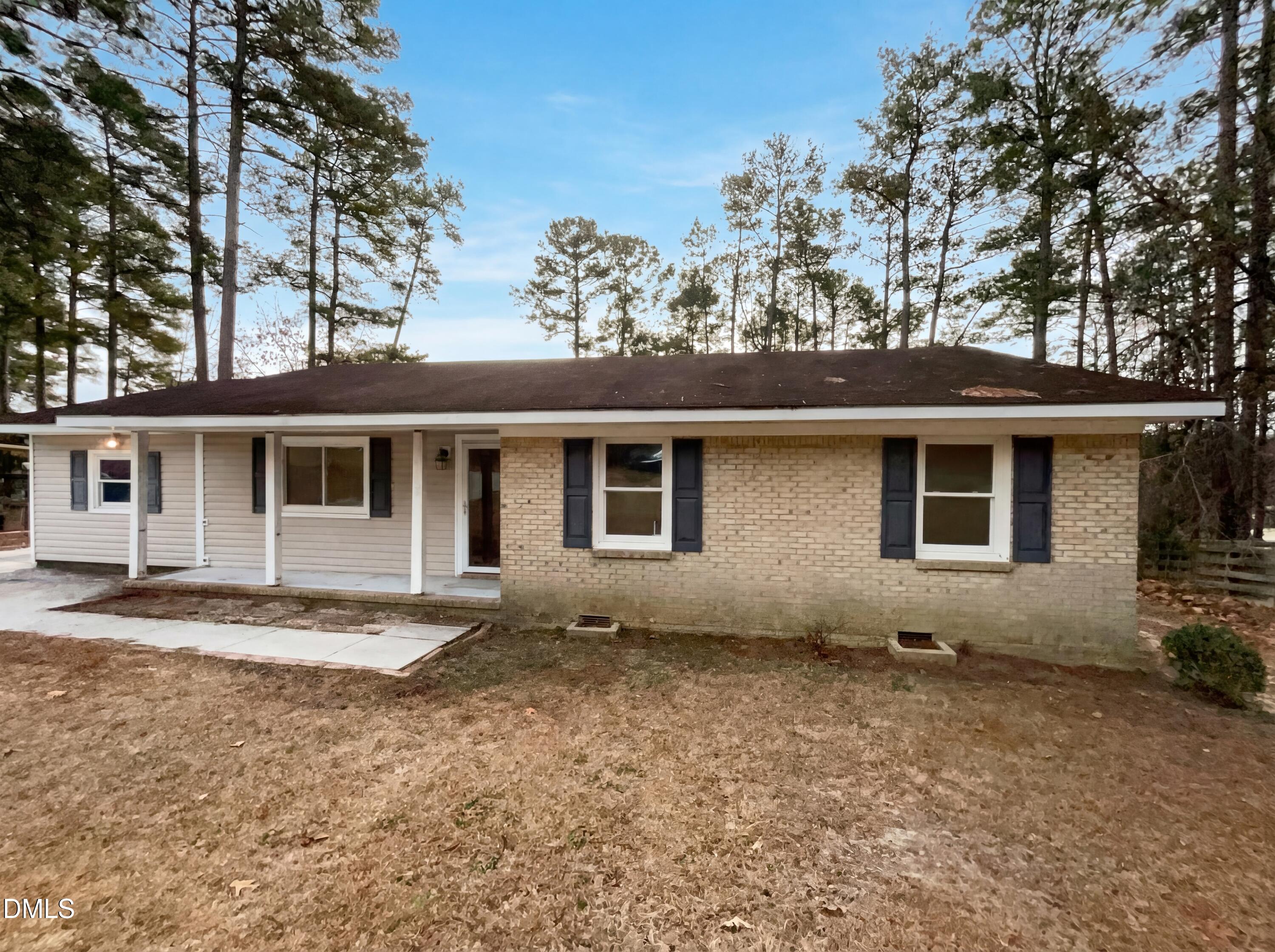 1004 Vesper Lane Property Photo 1