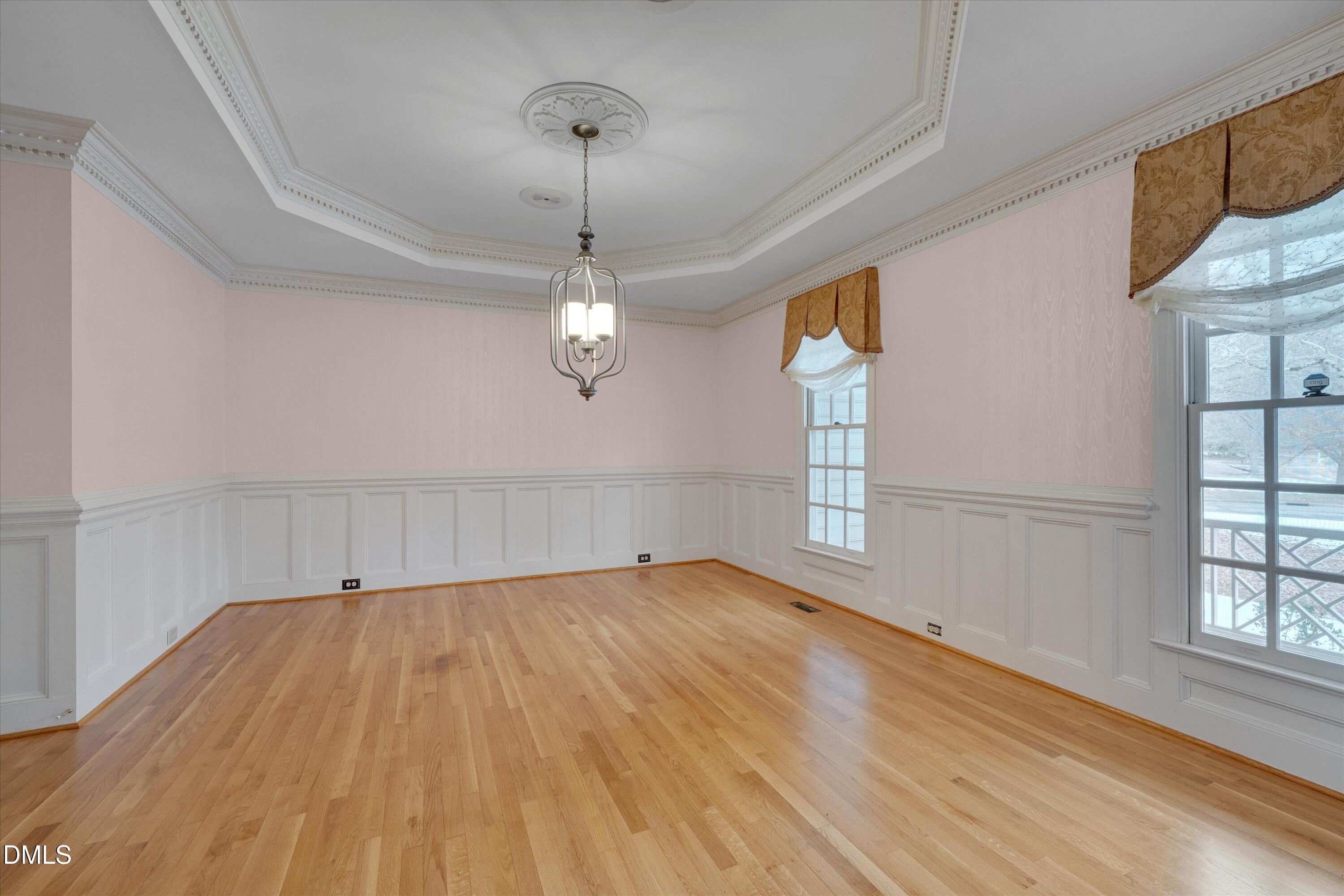 101 Abbotsford Court Property Photo 9