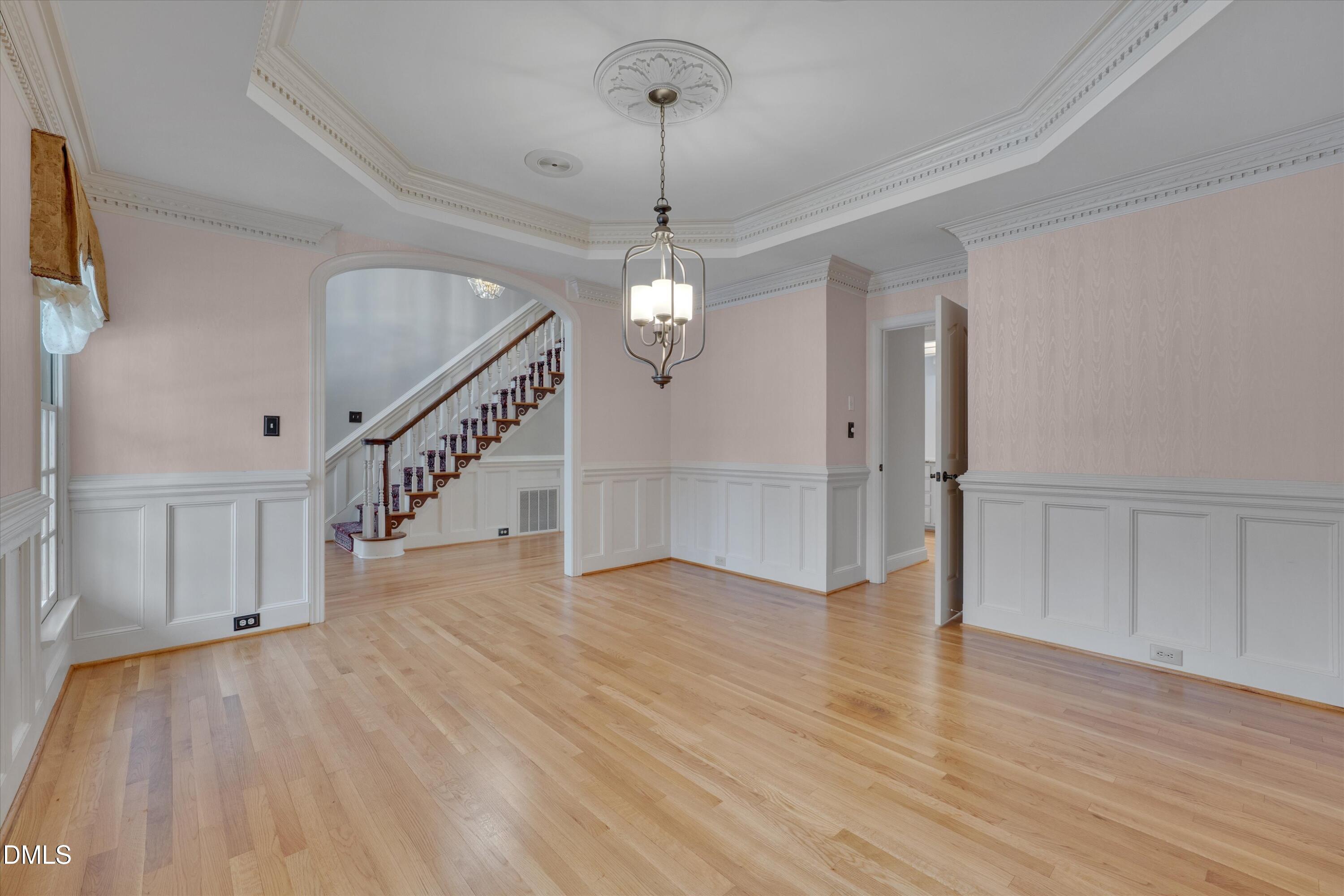 101 Abbotsford Court Property Photo 10