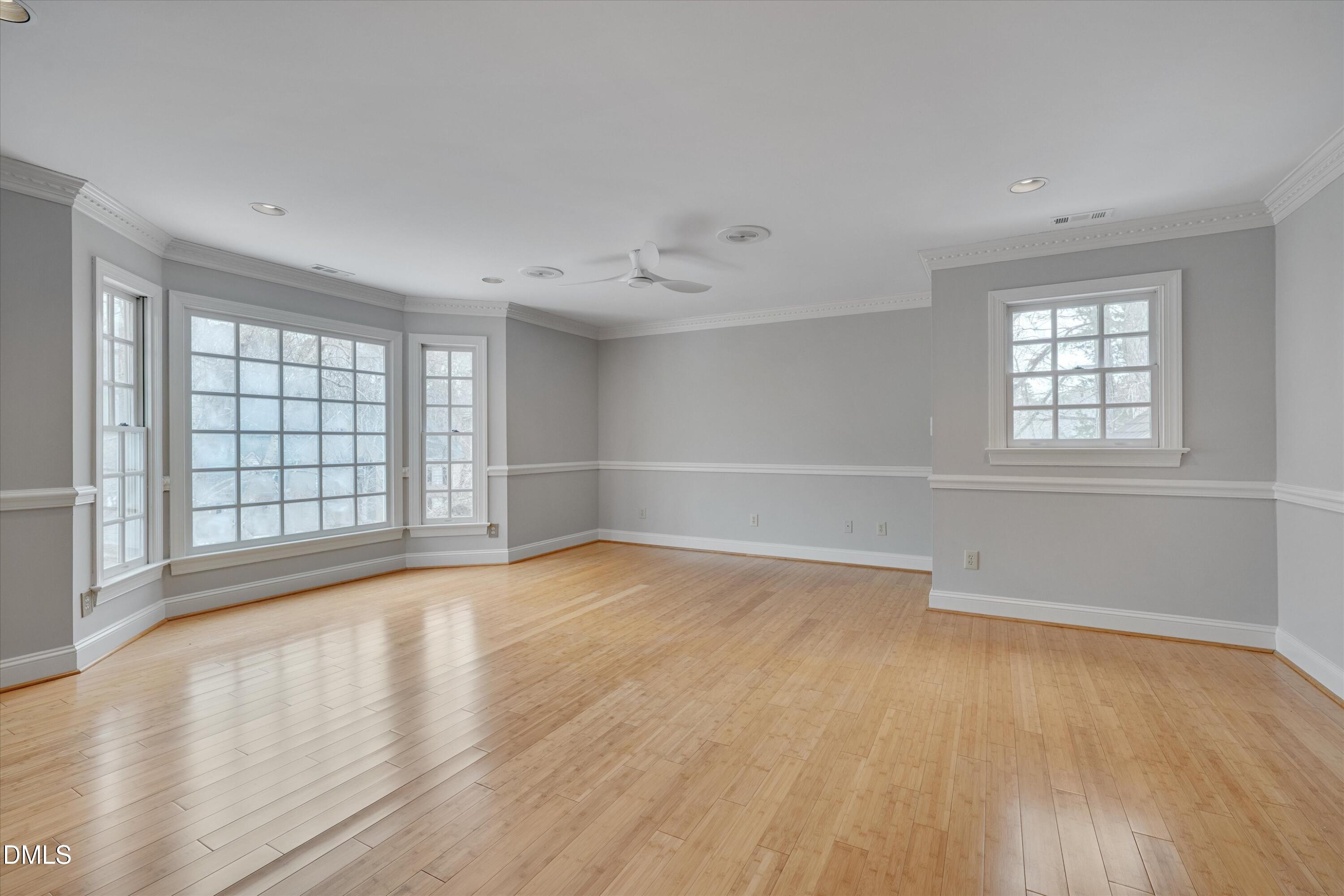 101 Abbotsford Court Property Photo 40