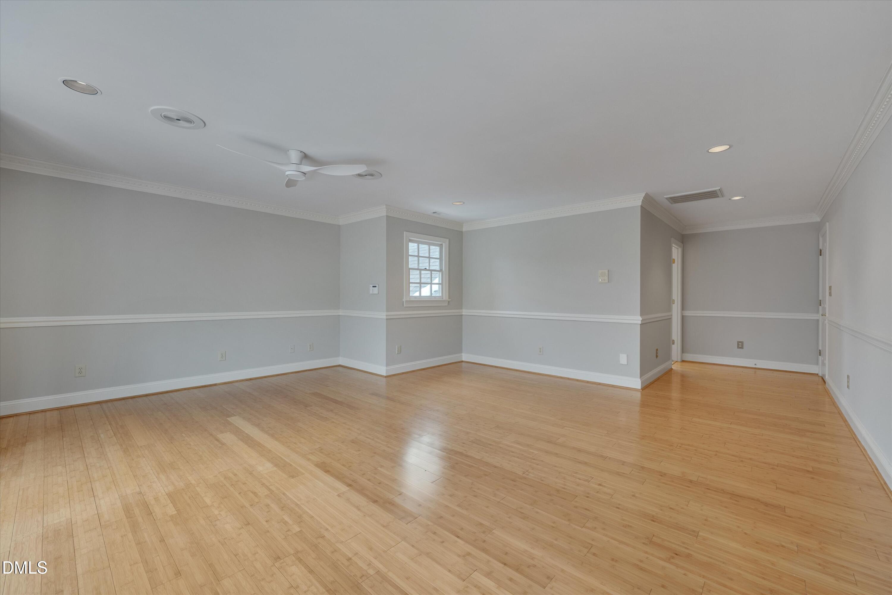 101 Abbotsford Court Property Photo 42