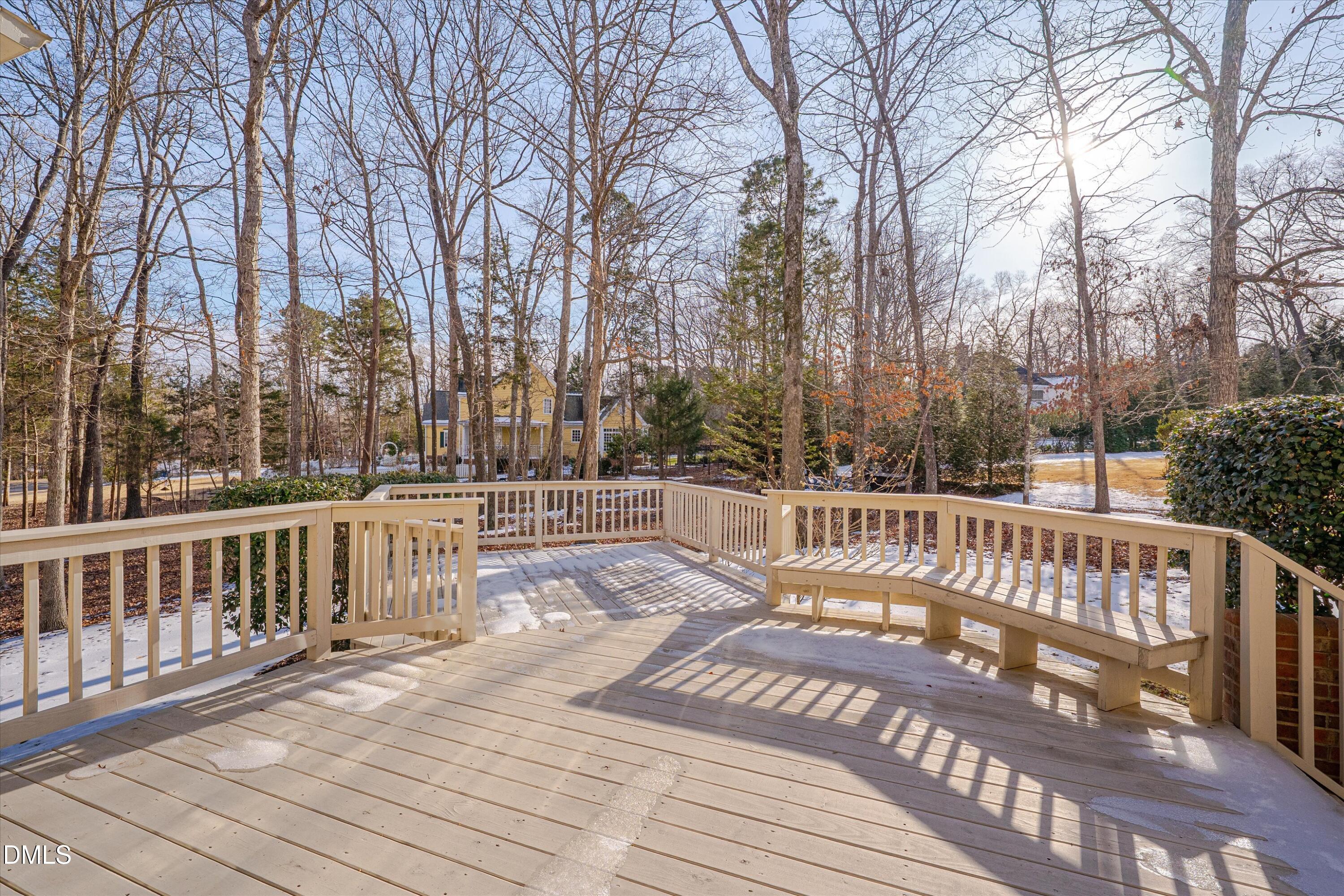 101 Abbotsford Court Property Photo 61
