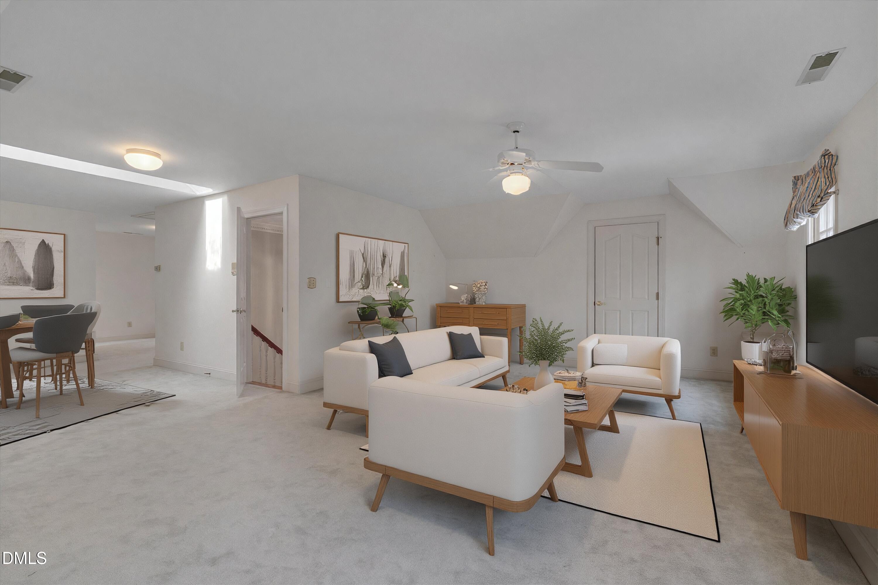 101 Abbotsford Court Property Photo 80