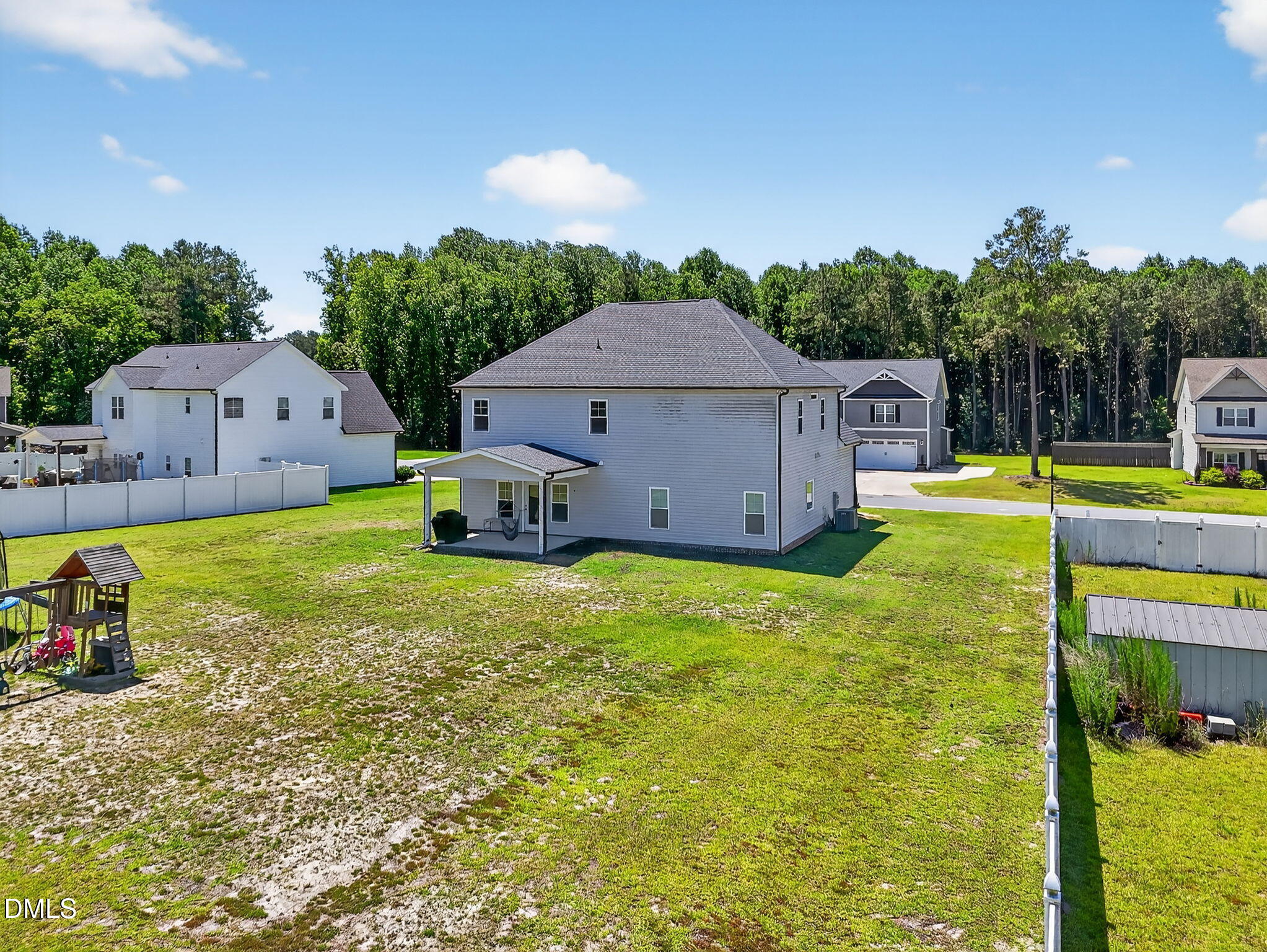 414 Fallingbrook Drive Property Photo 36