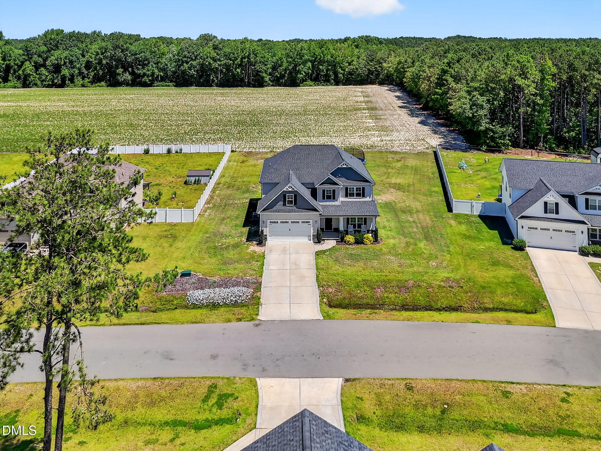 414 Fallingbrook Drive Property Photo 42