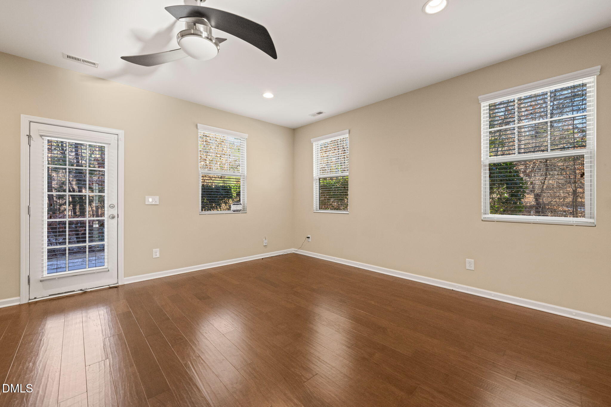 502 Libson Street Property Photo 11