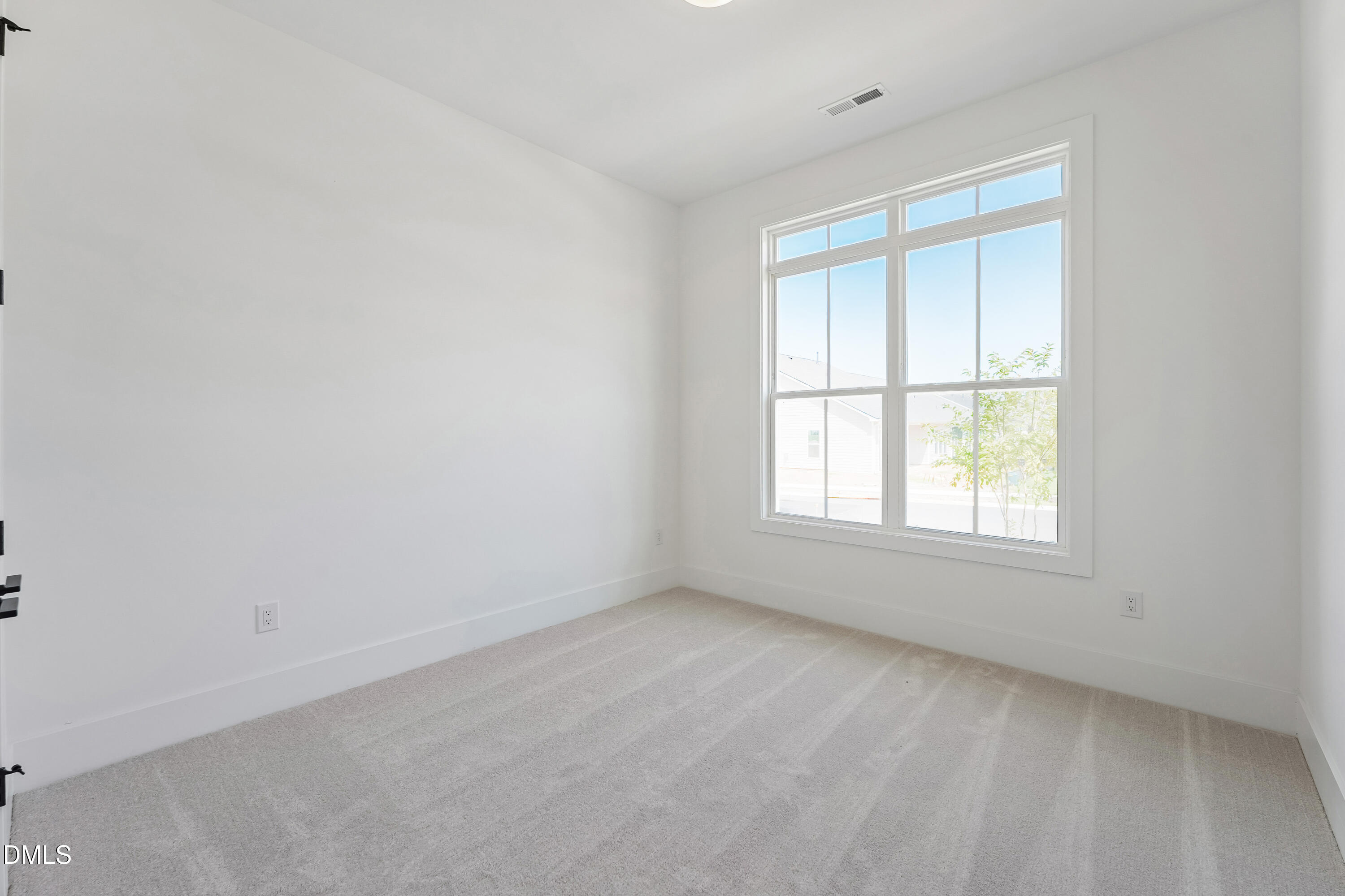 121 Dunton Street Property Photo 11