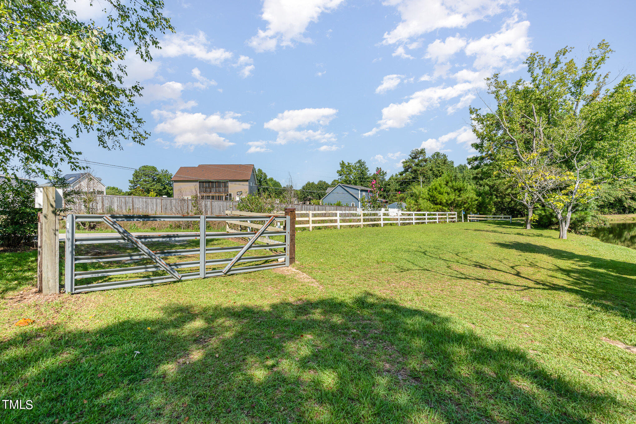 408 Johnston Road Property Photo 19
