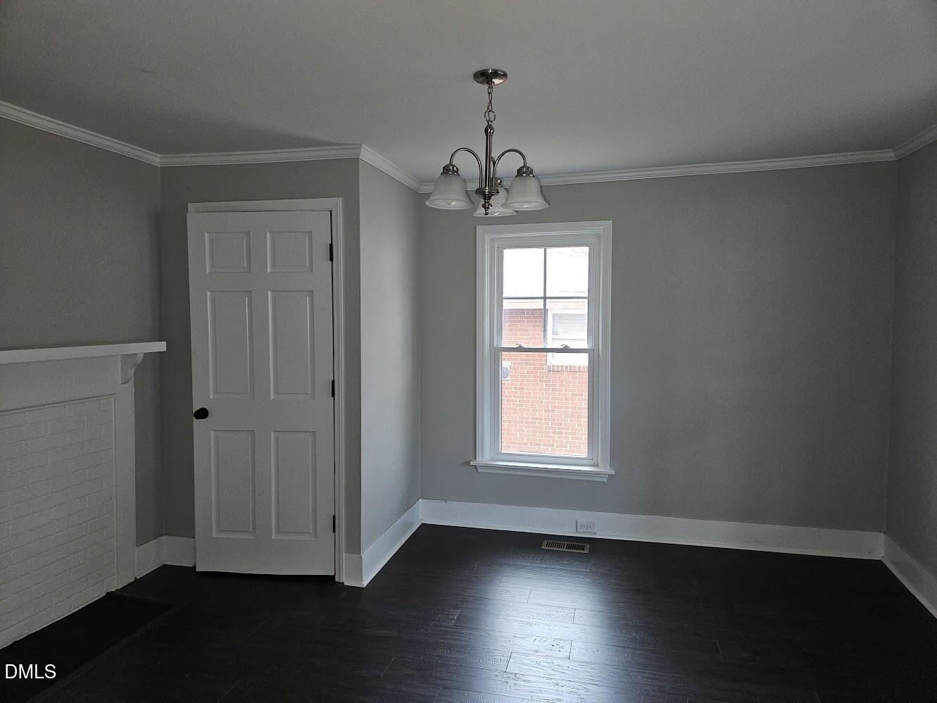 1307 N Hyde Park Avenue Property Photo 6