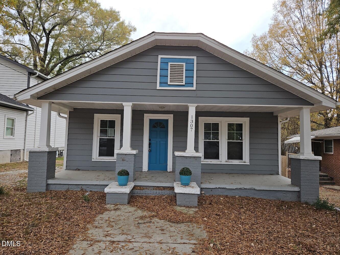 1307 N Hyde Park Avenue Property Photo 9