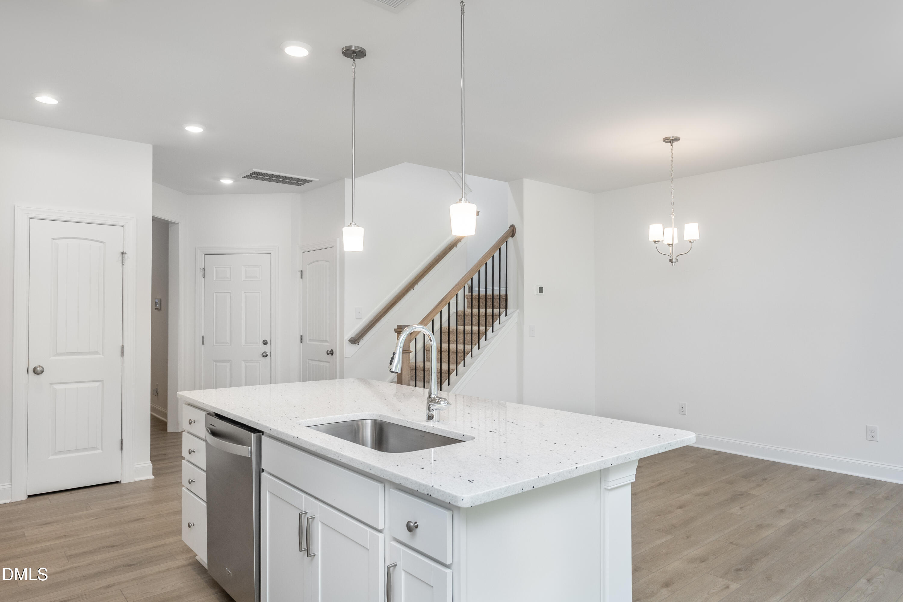5418 Running Fox Lane Property Photo 8