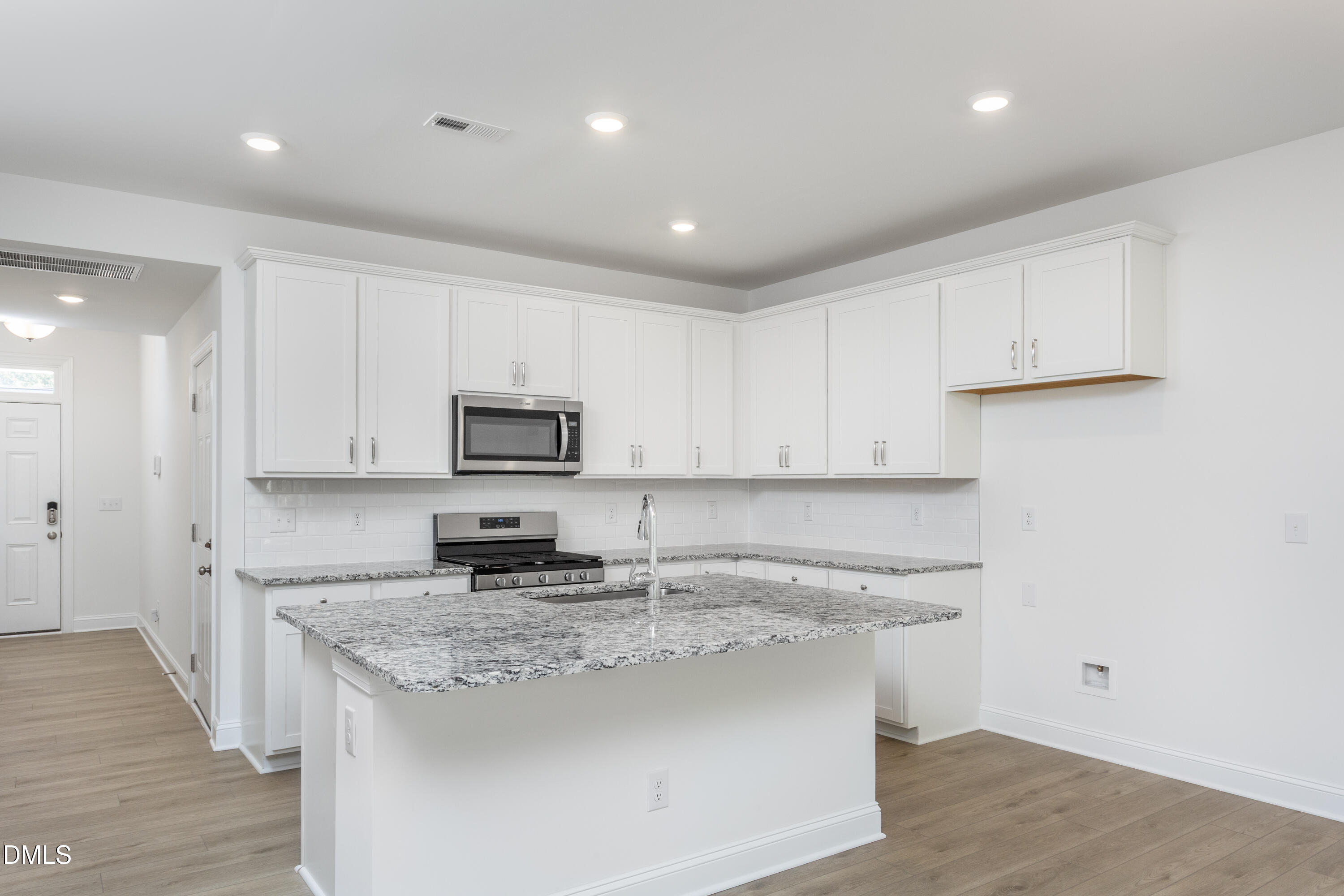5422 Running Fox Lane Property Photo 4