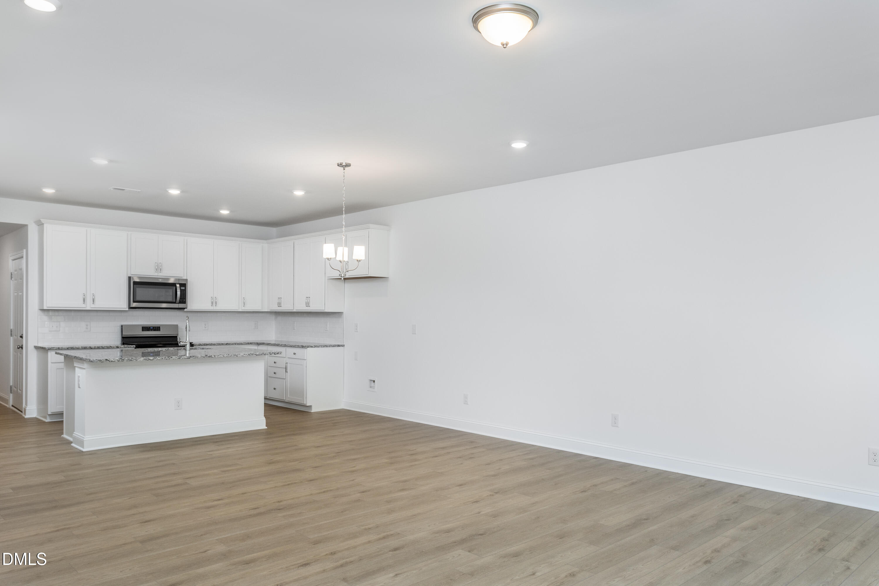 5422 Running Fox Lane Property Photo 9